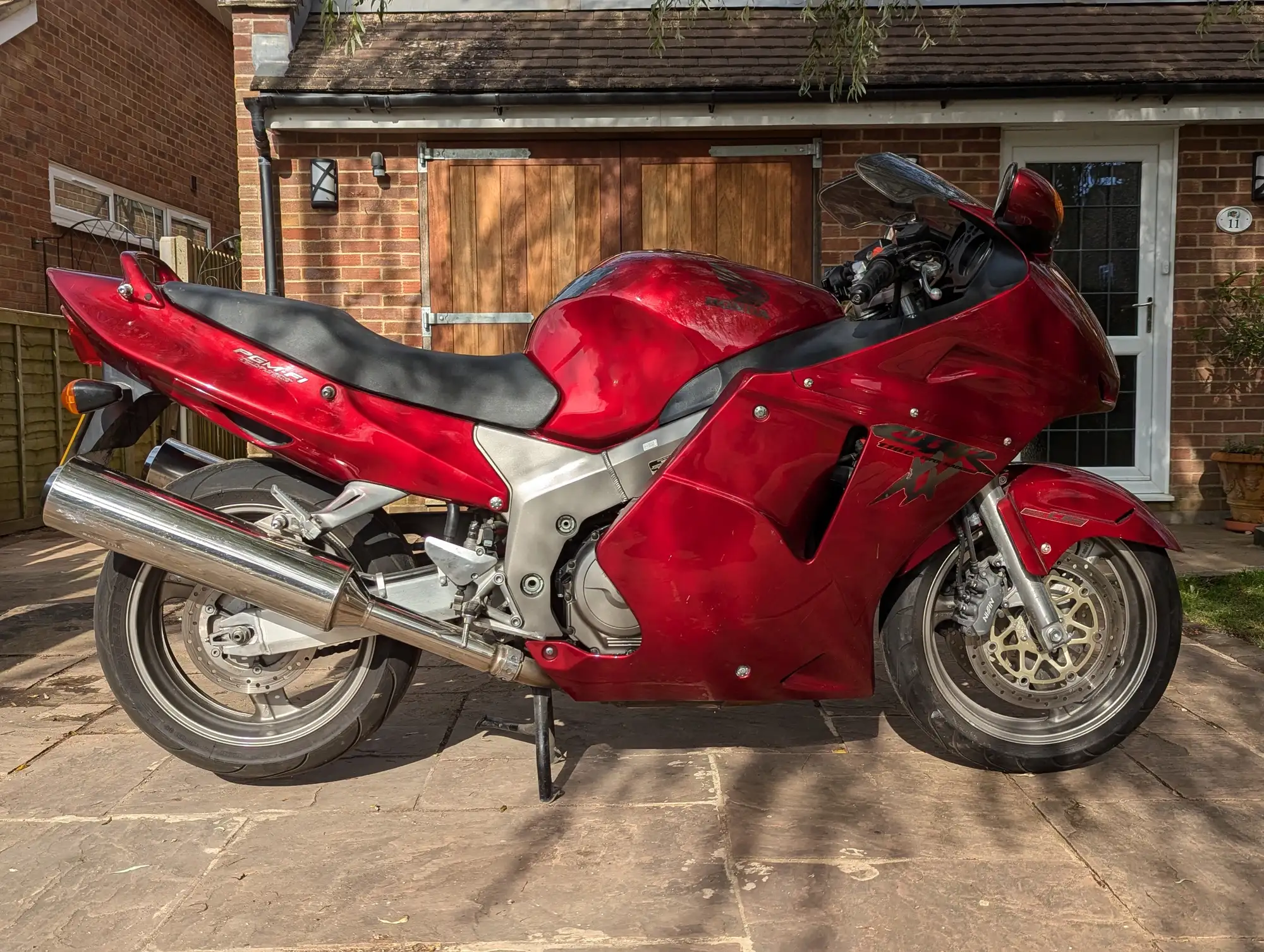 2001 Honda CBR1100XX Super Blackbird 1,137cc-For Sale