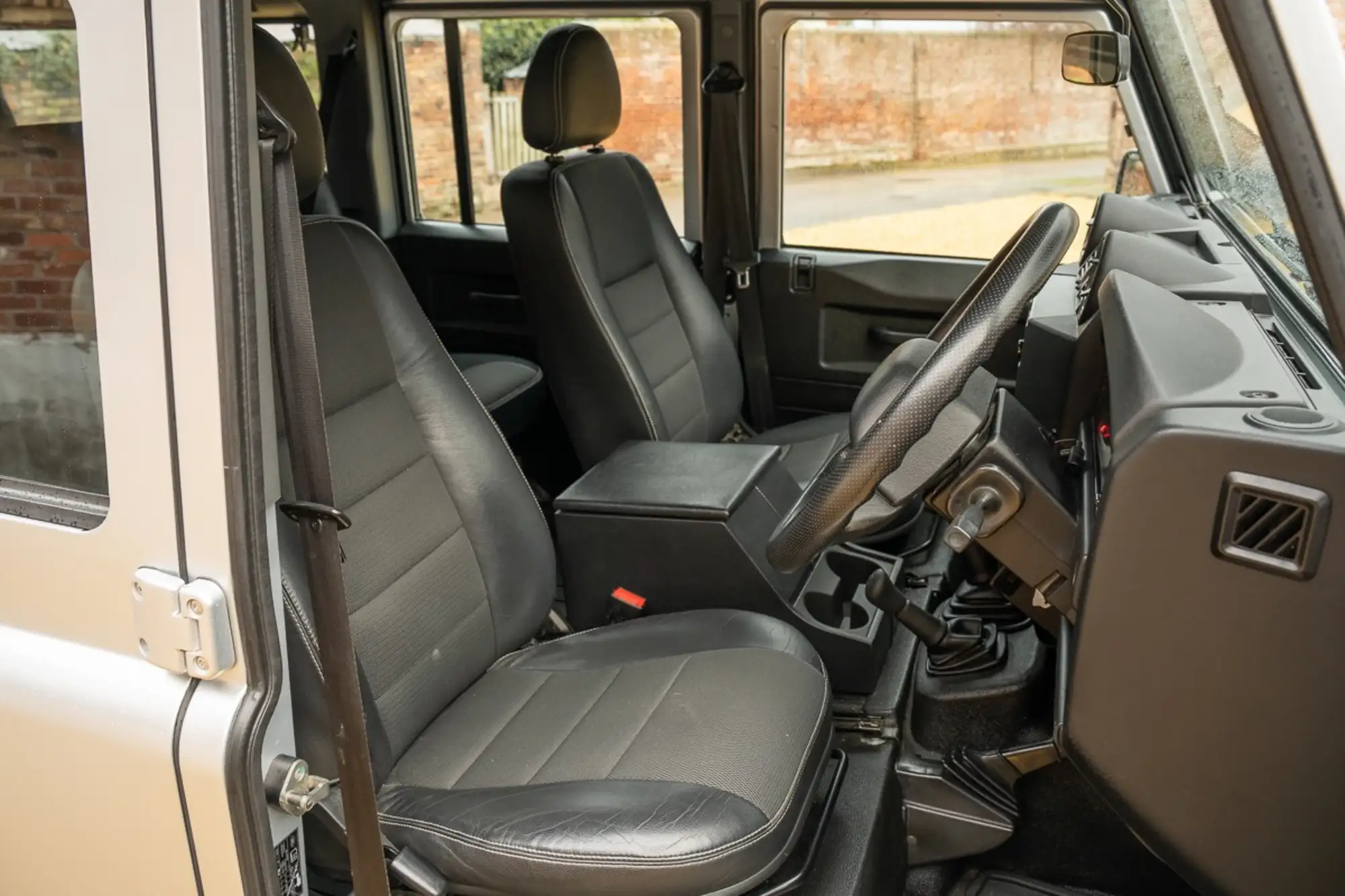 2015 Land Rover Defender 110 XS Station Wagon-Sold
