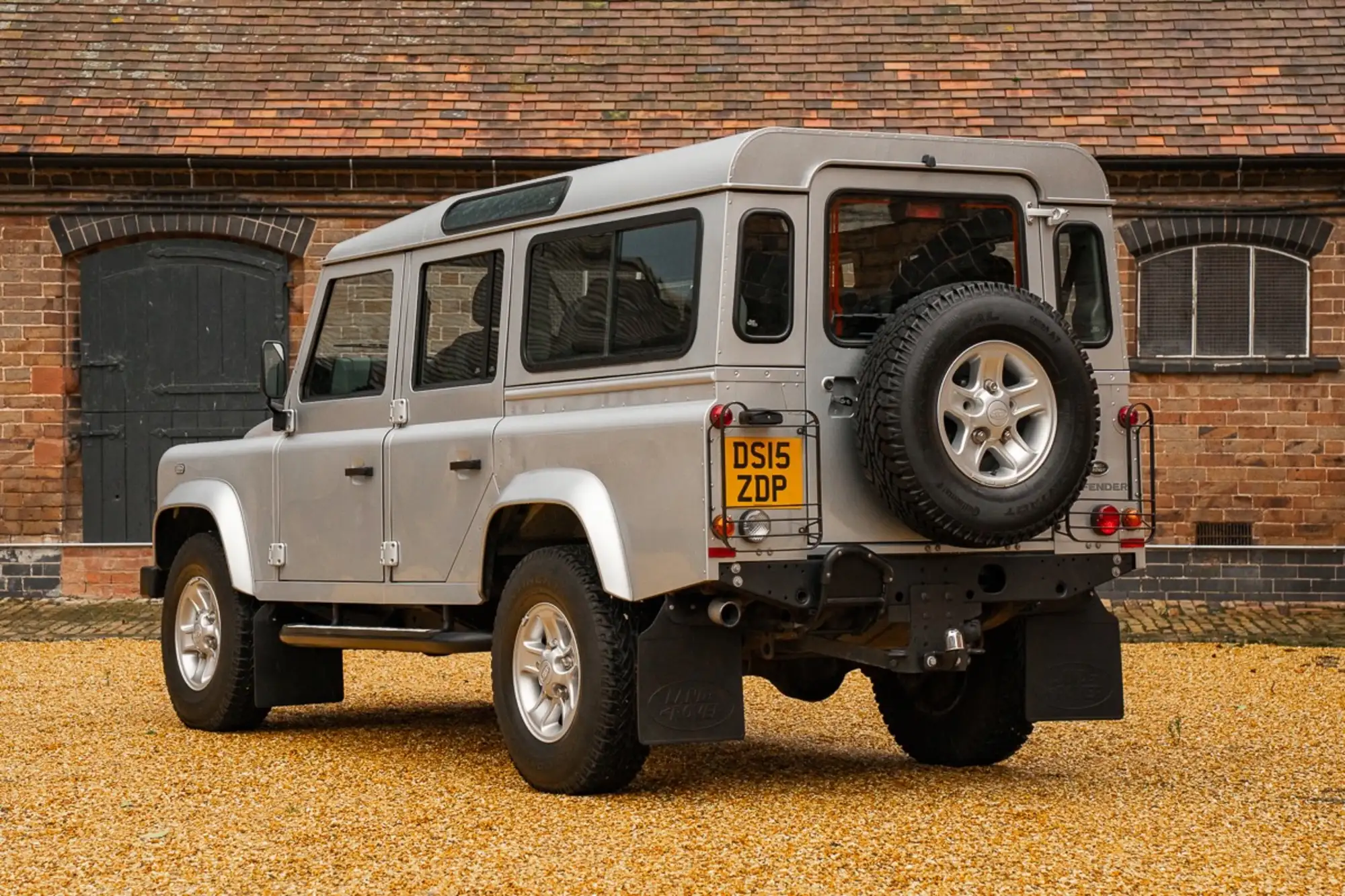 2015 Land Rover Defender 110 XS Station Wagon-Sold