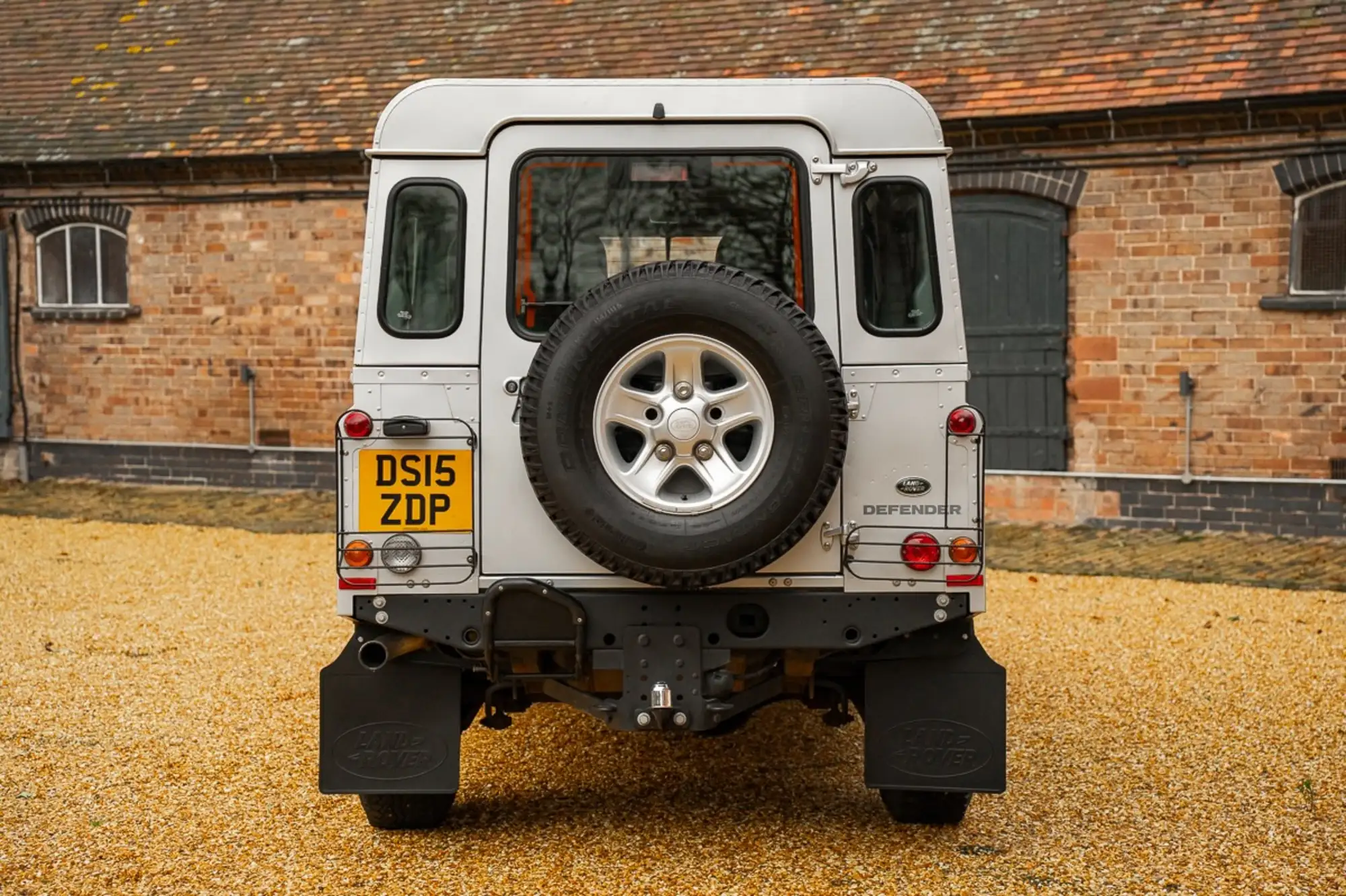 2015 Land Rover Defender 110 XS Station Wagon-Sold