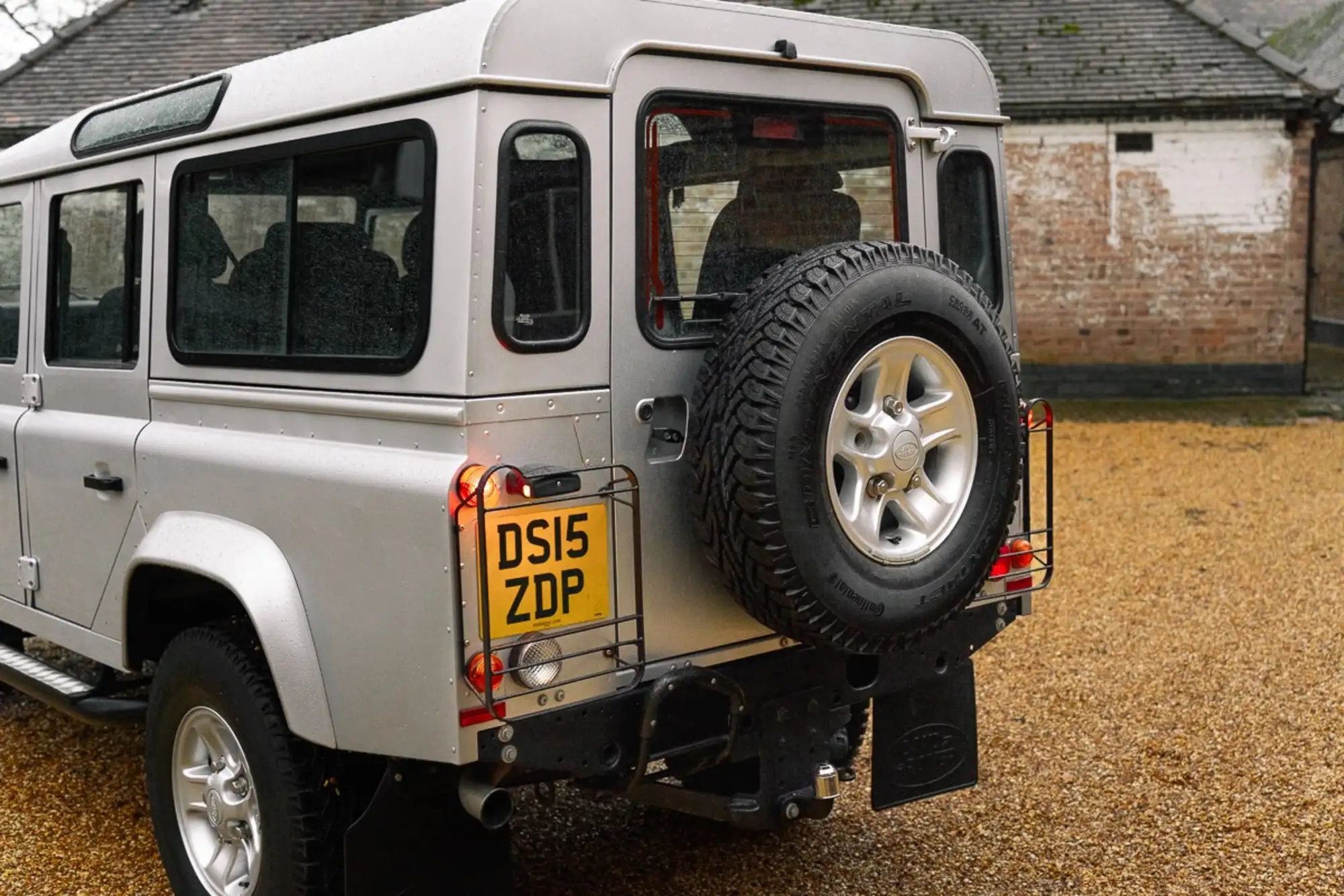 2015 Land Rover Defender 110 XS Station Wagon-Sold