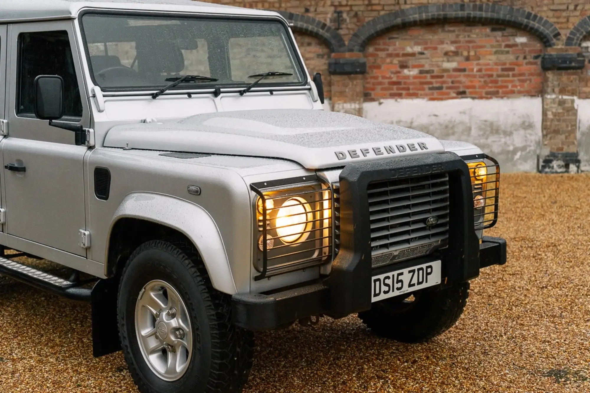 2015 Land Rover Defender 110 XS Station Wagon-Sold