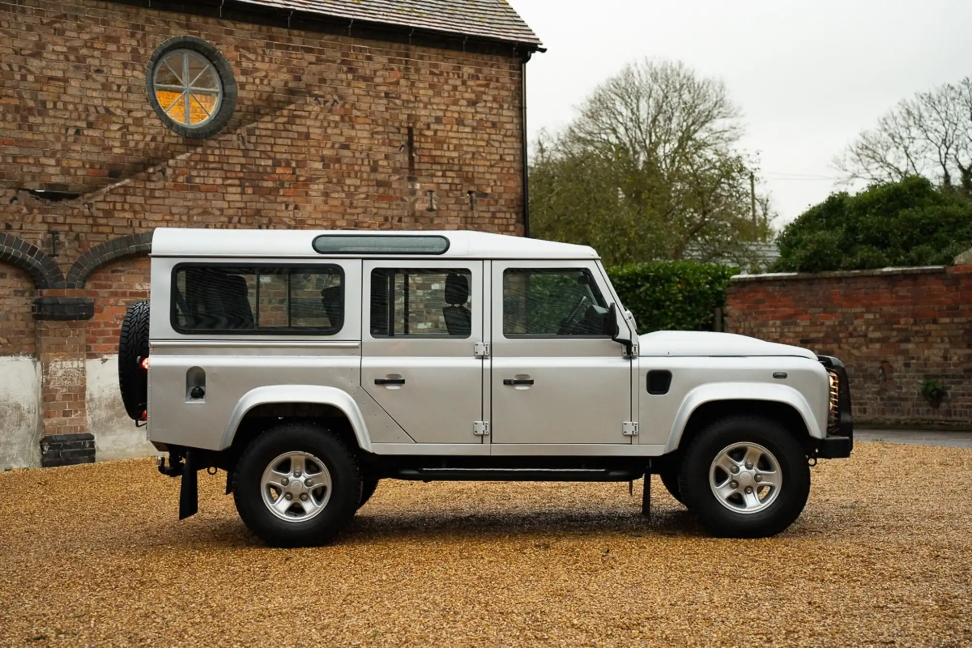 2015 Land Rover Defender 110 XS Station Wagon-Sold