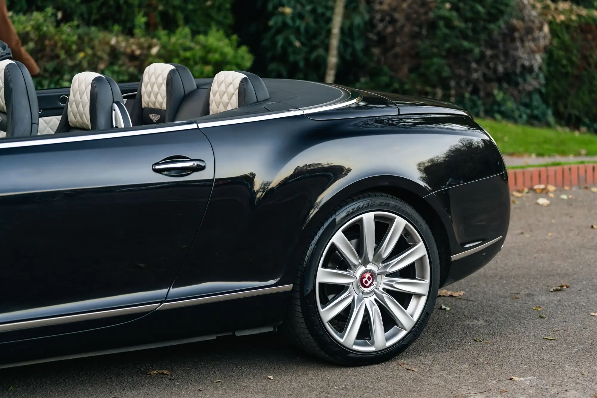 2009 Bentley Comtinental GTC Mulliner-Sold