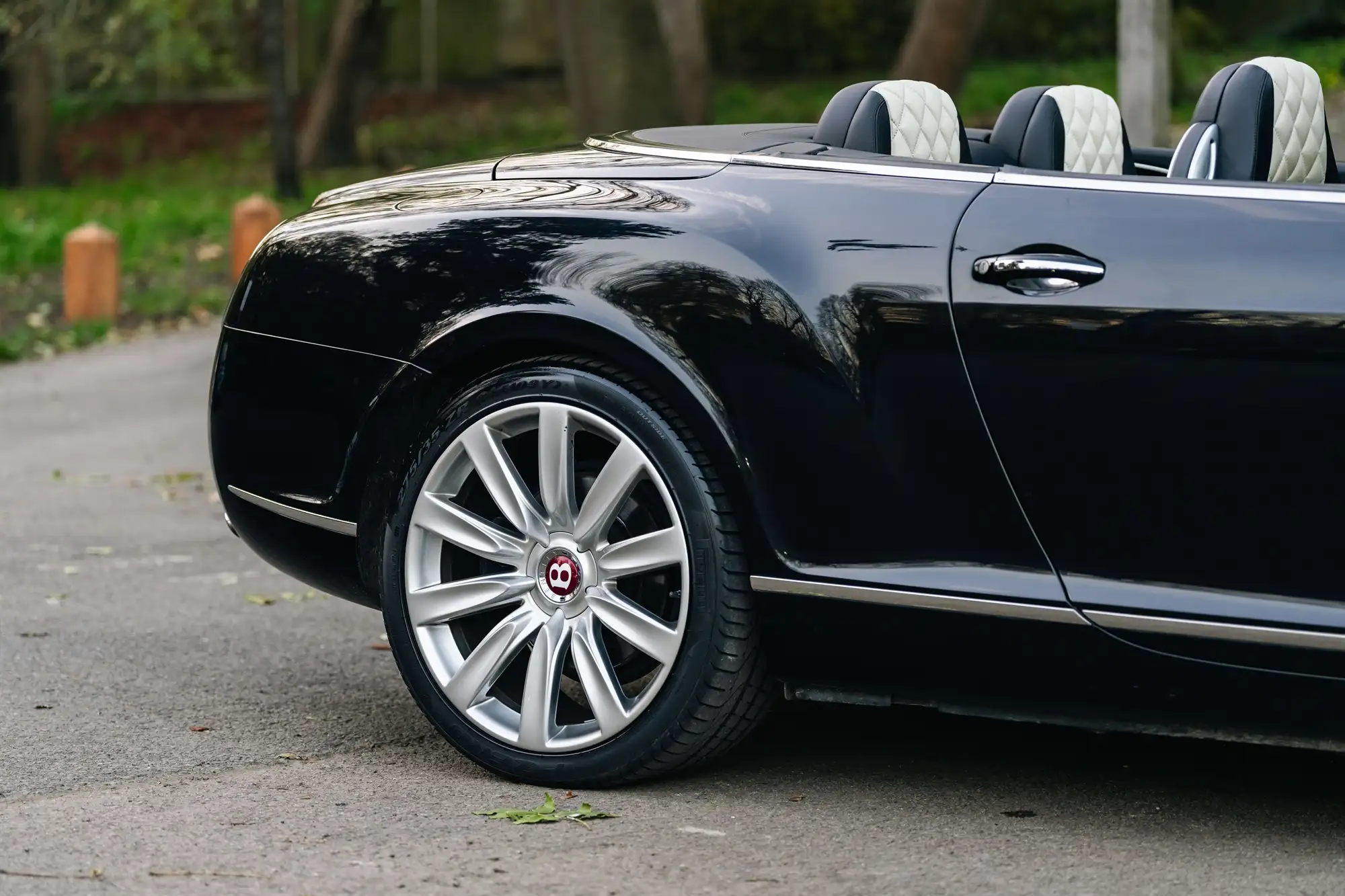 2009 Bentley Comtinental GTC Mulliner-Sold