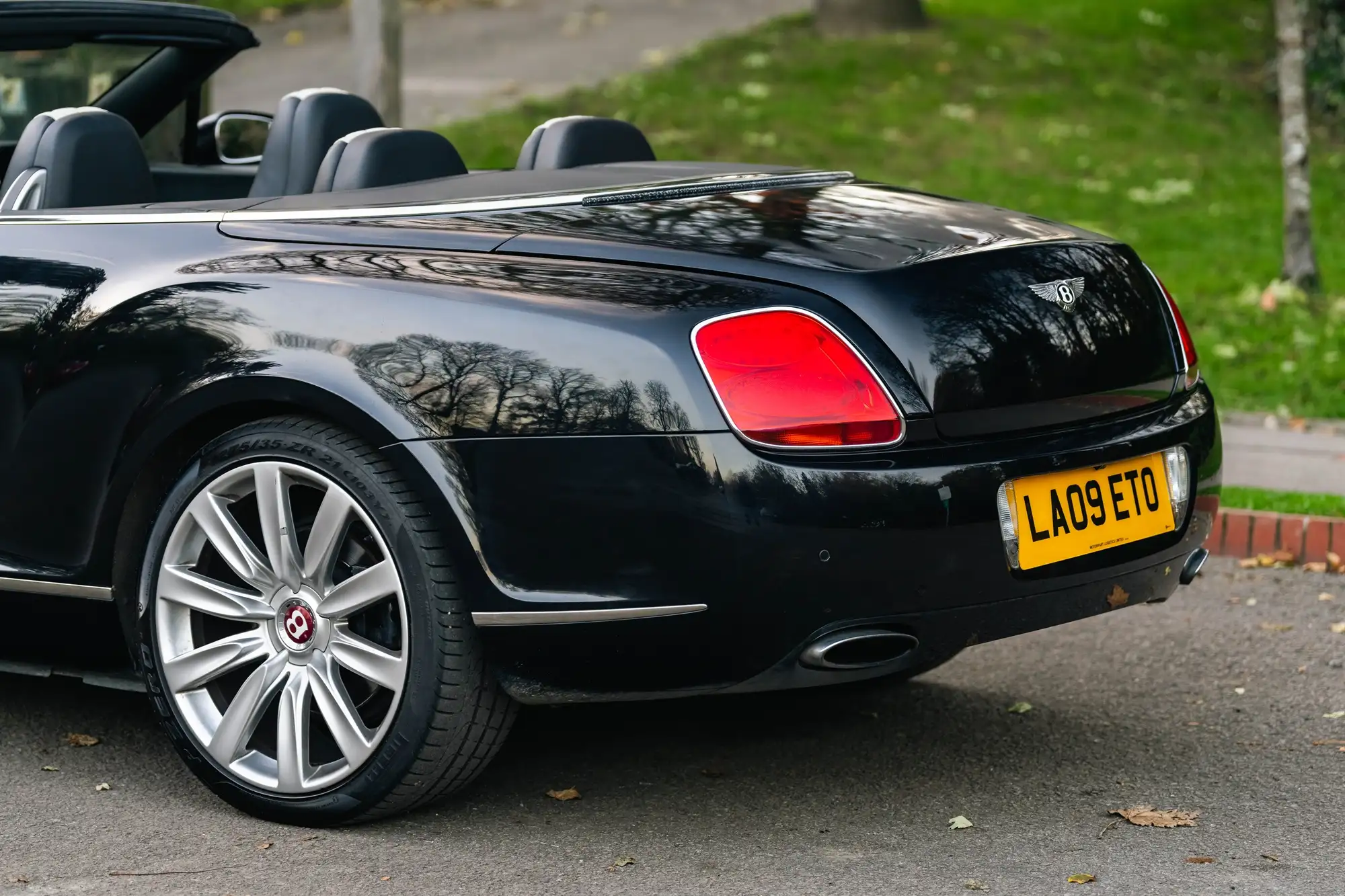 2009 Bentley Comtinental GTC Mulliner-Sold