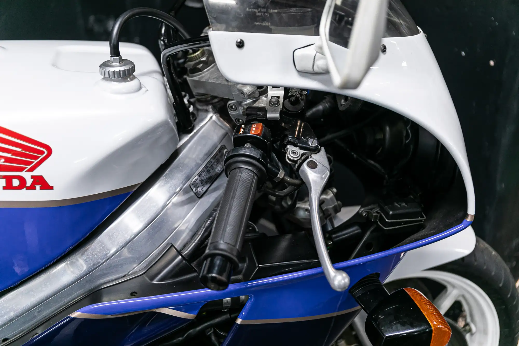 Honda VFR750R Type NC30 748cc-Sold