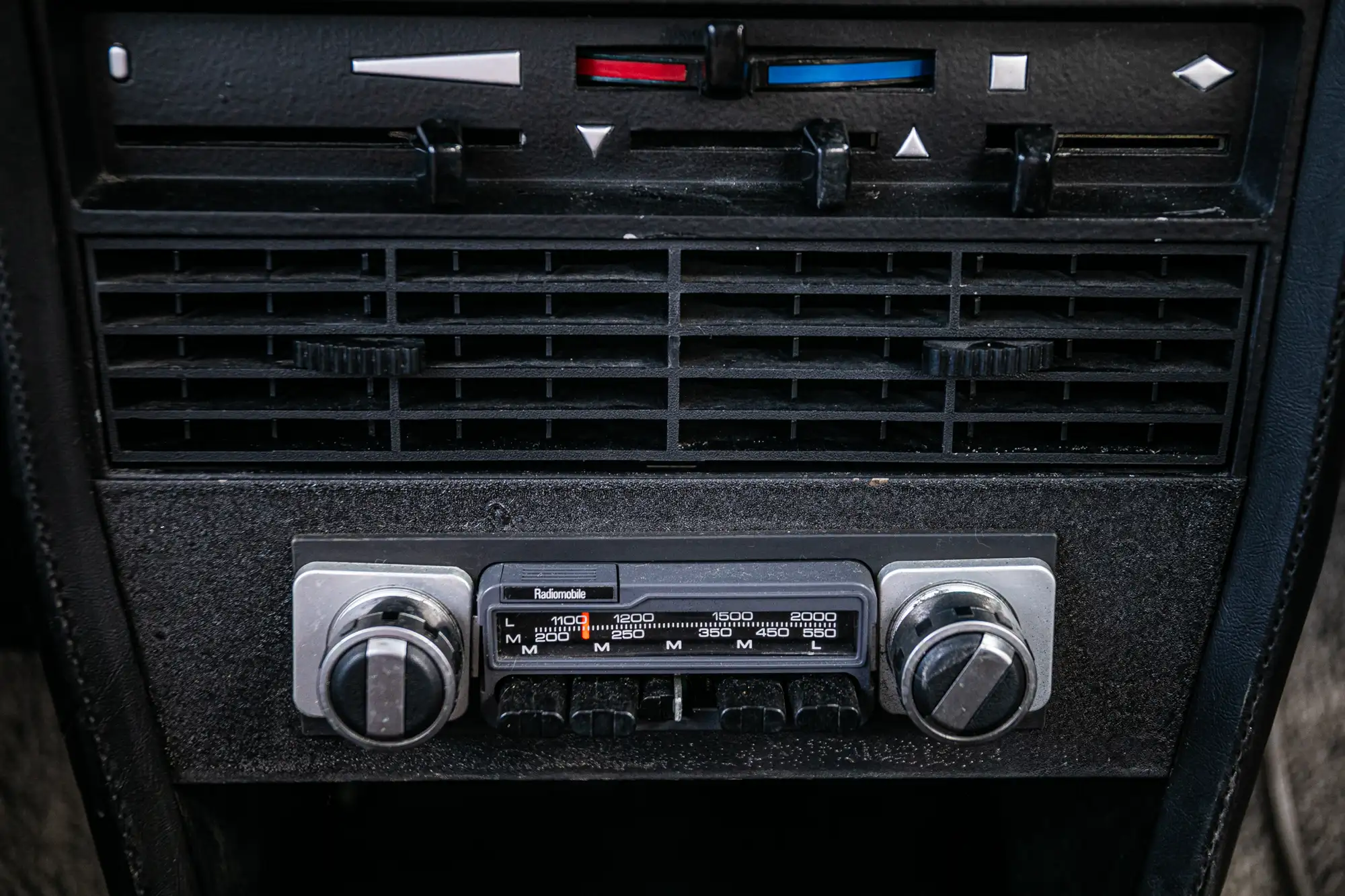 1972 BMW 2000 Neue Klasse-Sold