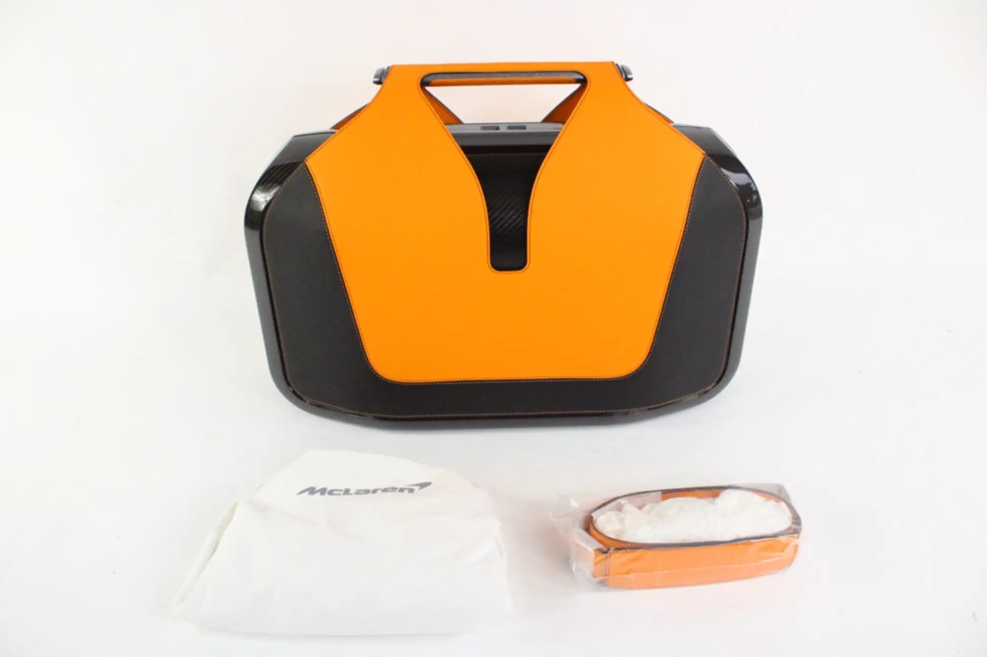 2020 McLaren Speedtail Quarterre Schedoni Carbon Fibre Holda-For Sale