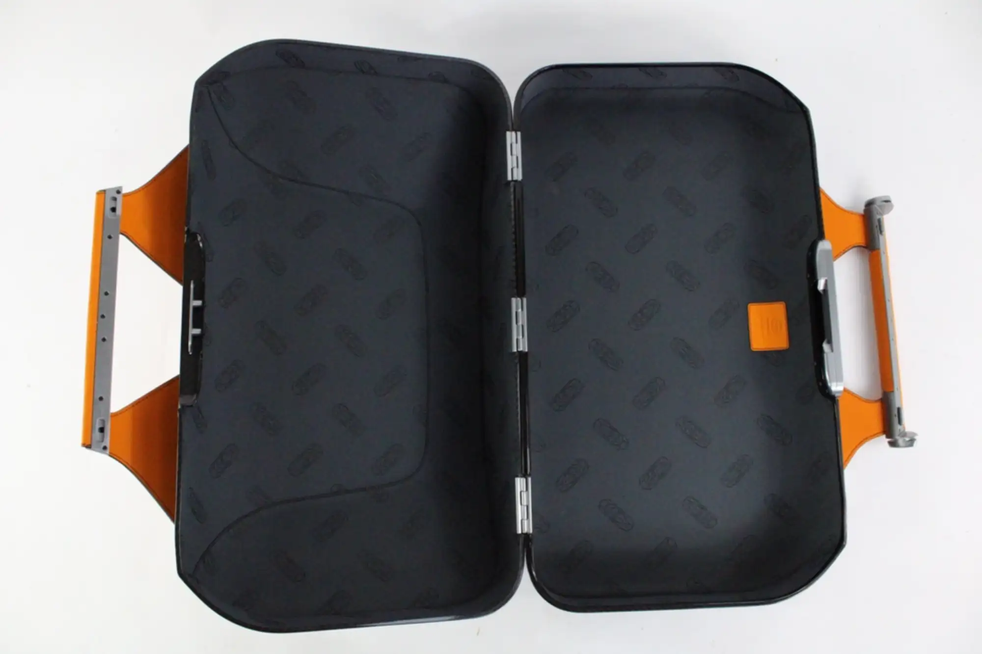 2020 McLaren Speedtail Quarterre Schedoni Carbon Fibre Holda-For Sale