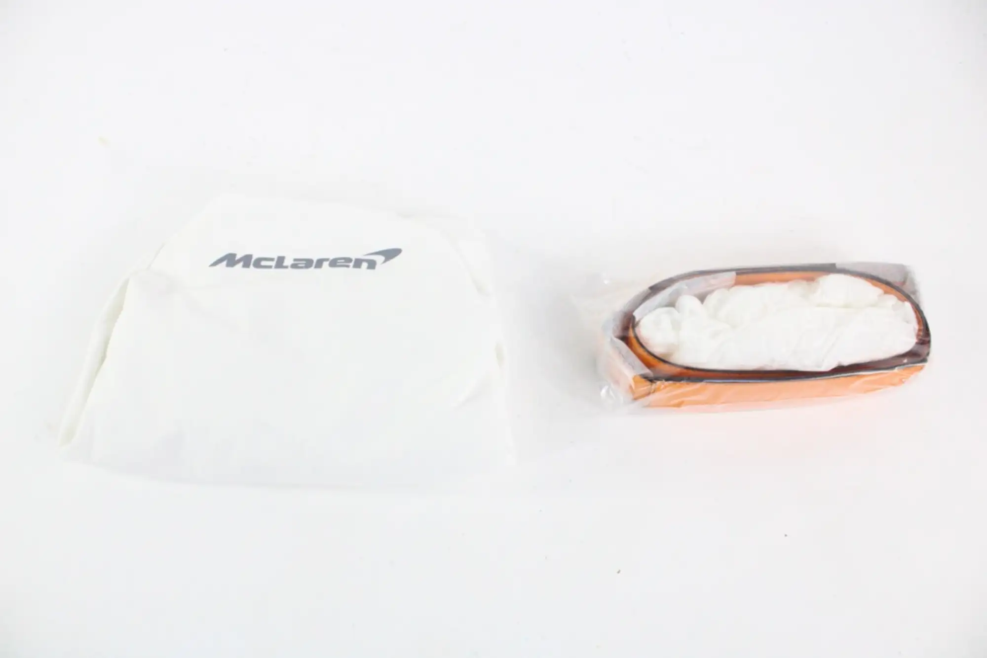 2020 McLaren Speedtail Quarterre Schedoni Carbon Fibre Holda-For Sale