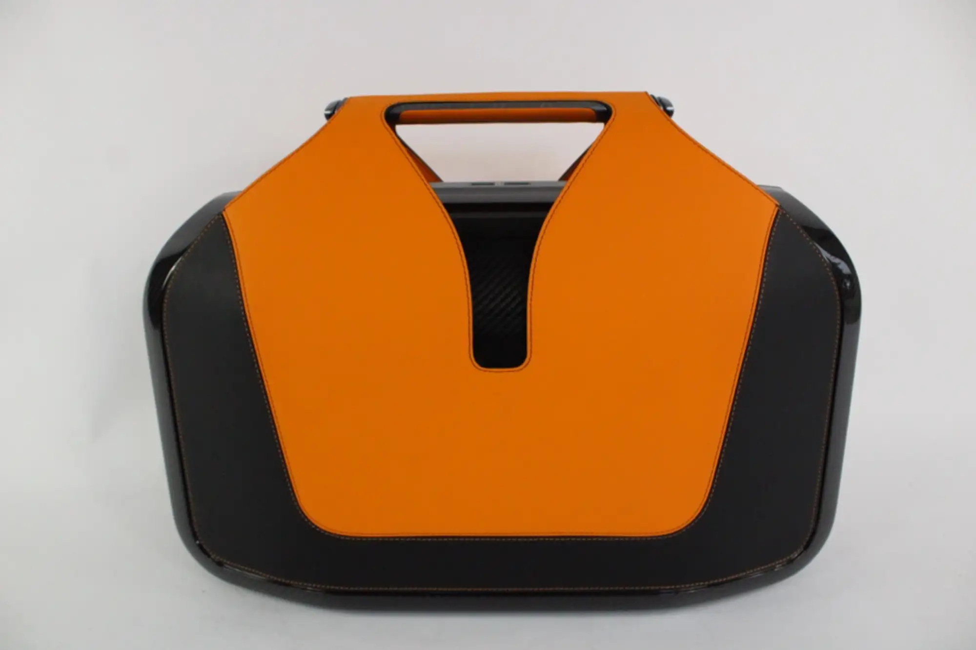 2020 McLaren Speedtail Quarterre Schedoni Carbon Fibre Holda-For Sale