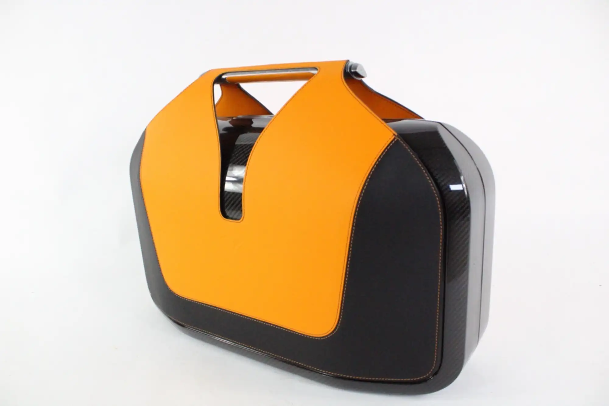 2020 McLaren Speedtail Quarterre Schedoni Carbon Fibre Holda-For Sale