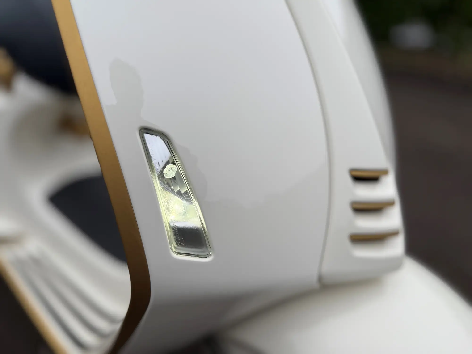 2021 Vespa 946 Christian Dior 124cc-Sold
