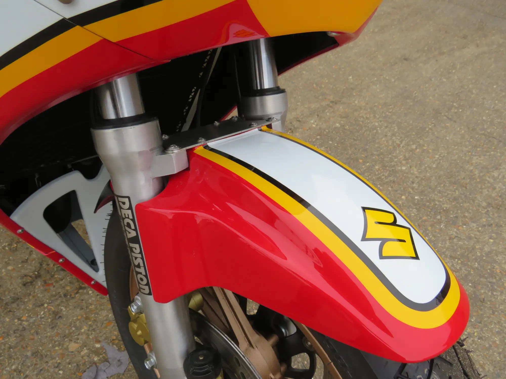 1987 Suzuki RG500 'Barry Sheene Tribute' 748cc-Sold
