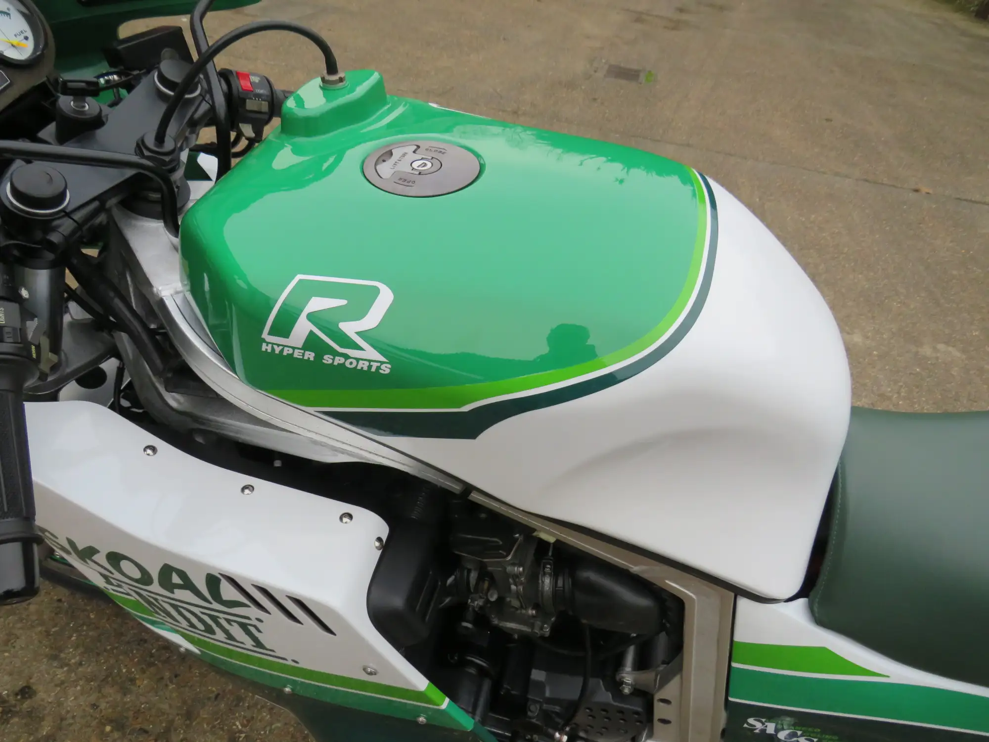 1985 Suzuki GSX-R750F Skoal Bandit Replica 748cc-Sold