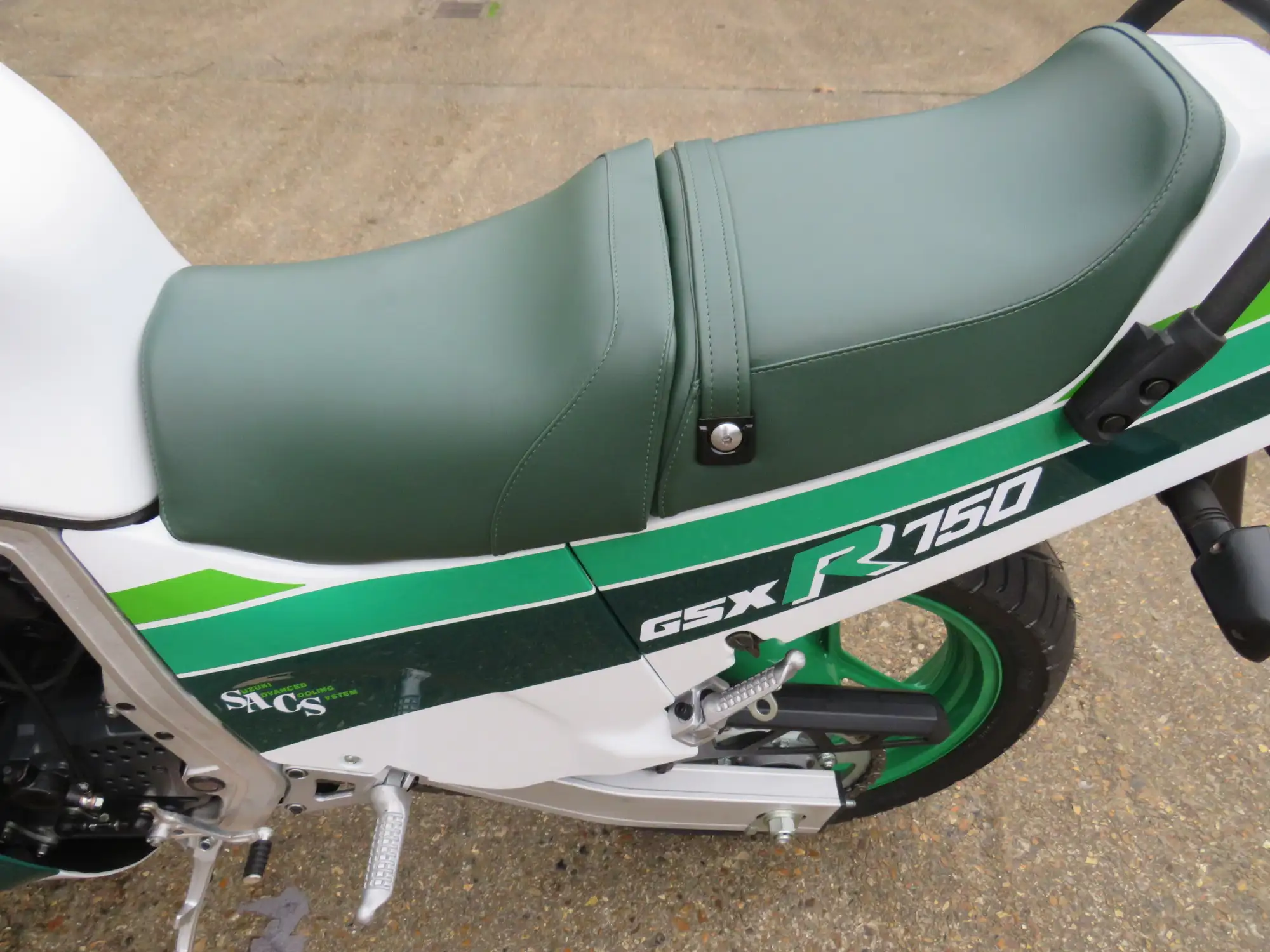 1985 Suzuki GSX-R750F Skoal Bandit Replica 748cc-Sold