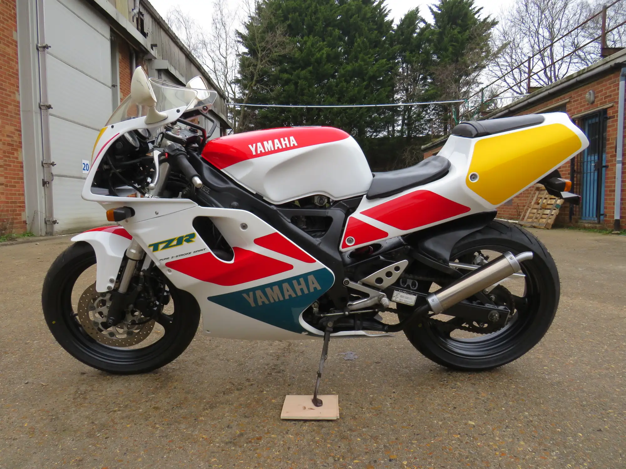 1993 Yamaha TZR250RS 3XV 249cc-Sold