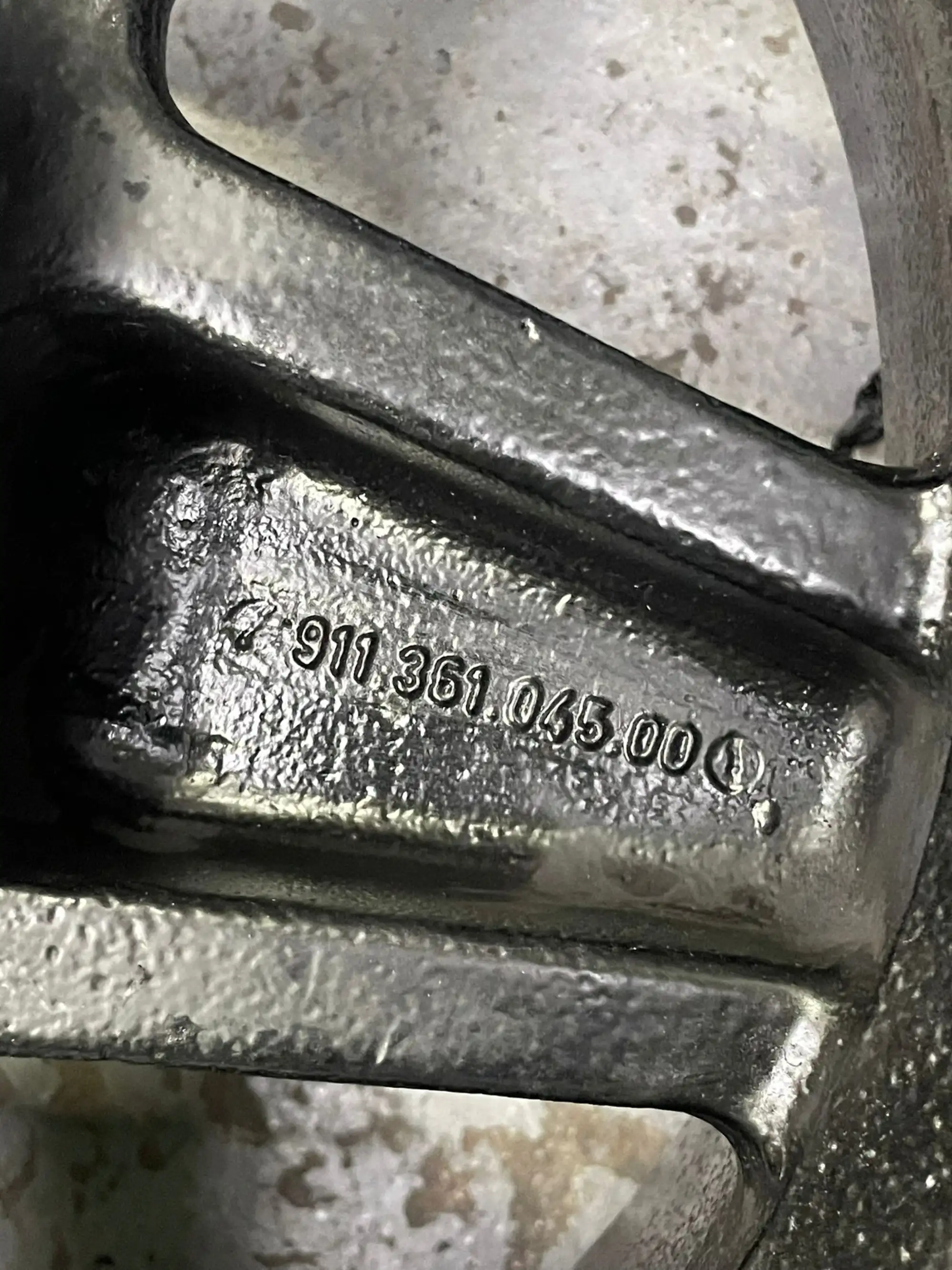 A Set of Four Porsche 911 RSR Magnesium Alloy Centrelock 5-S-Sold