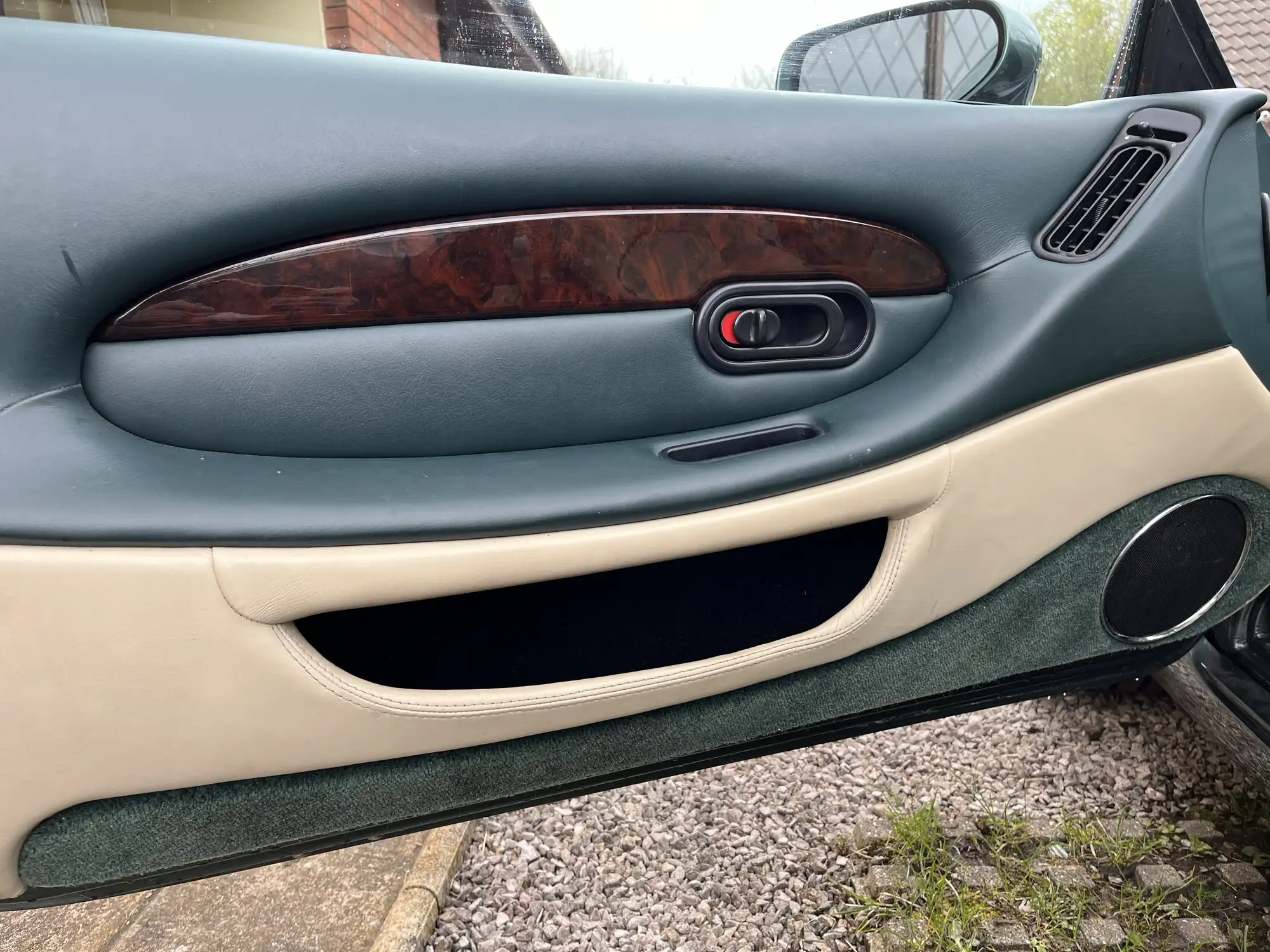 1995 Aston Martin DB7 - Manual-Sold