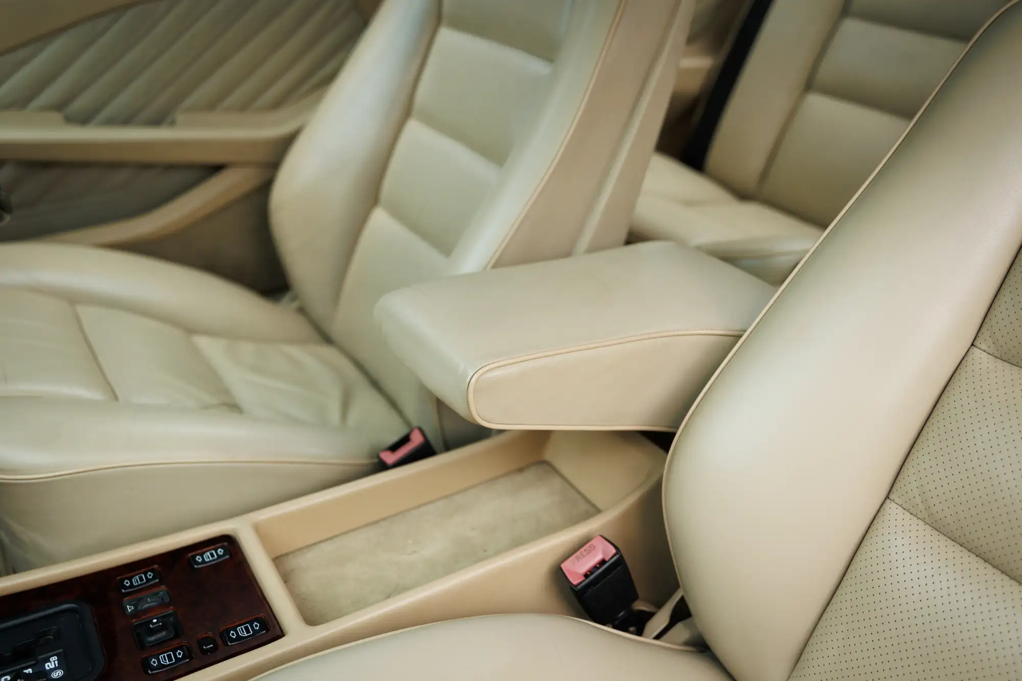 1991 Mercedes-Benz 560 SEC (C126)-For Sale