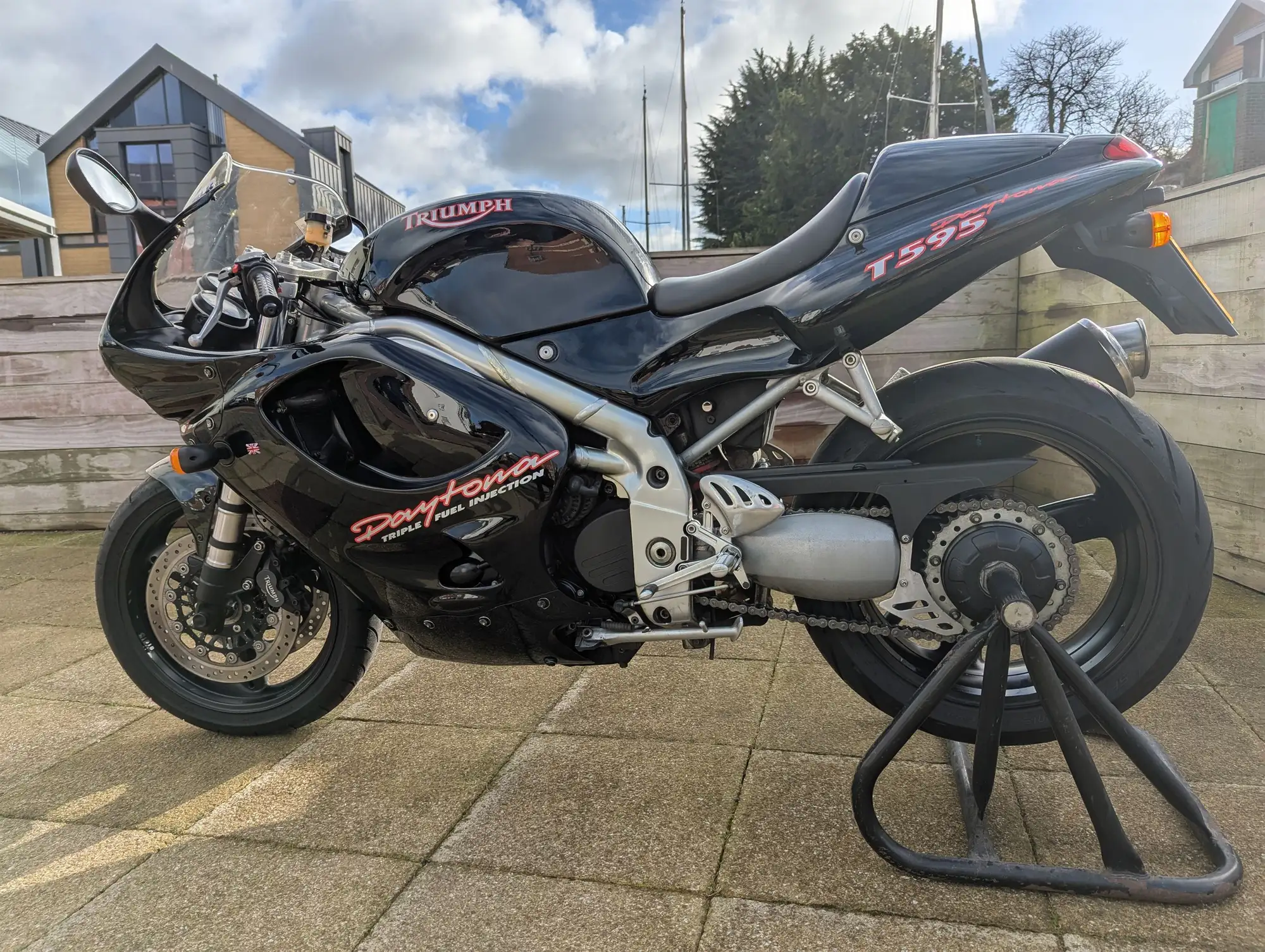 1997 Triumph T595 Daytona 955cc-Sold