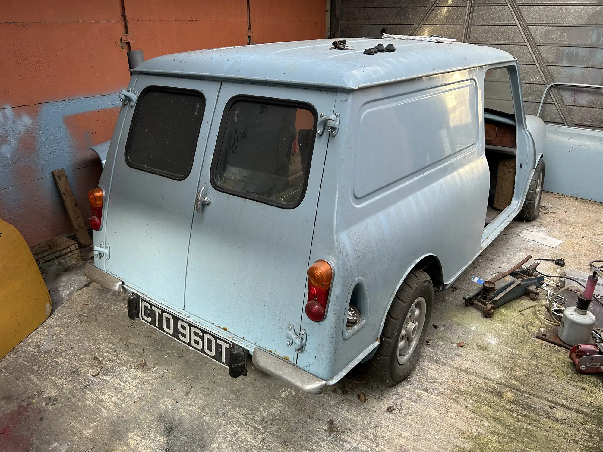 1979  Mini Van 95 (1310cc) Project-Sold