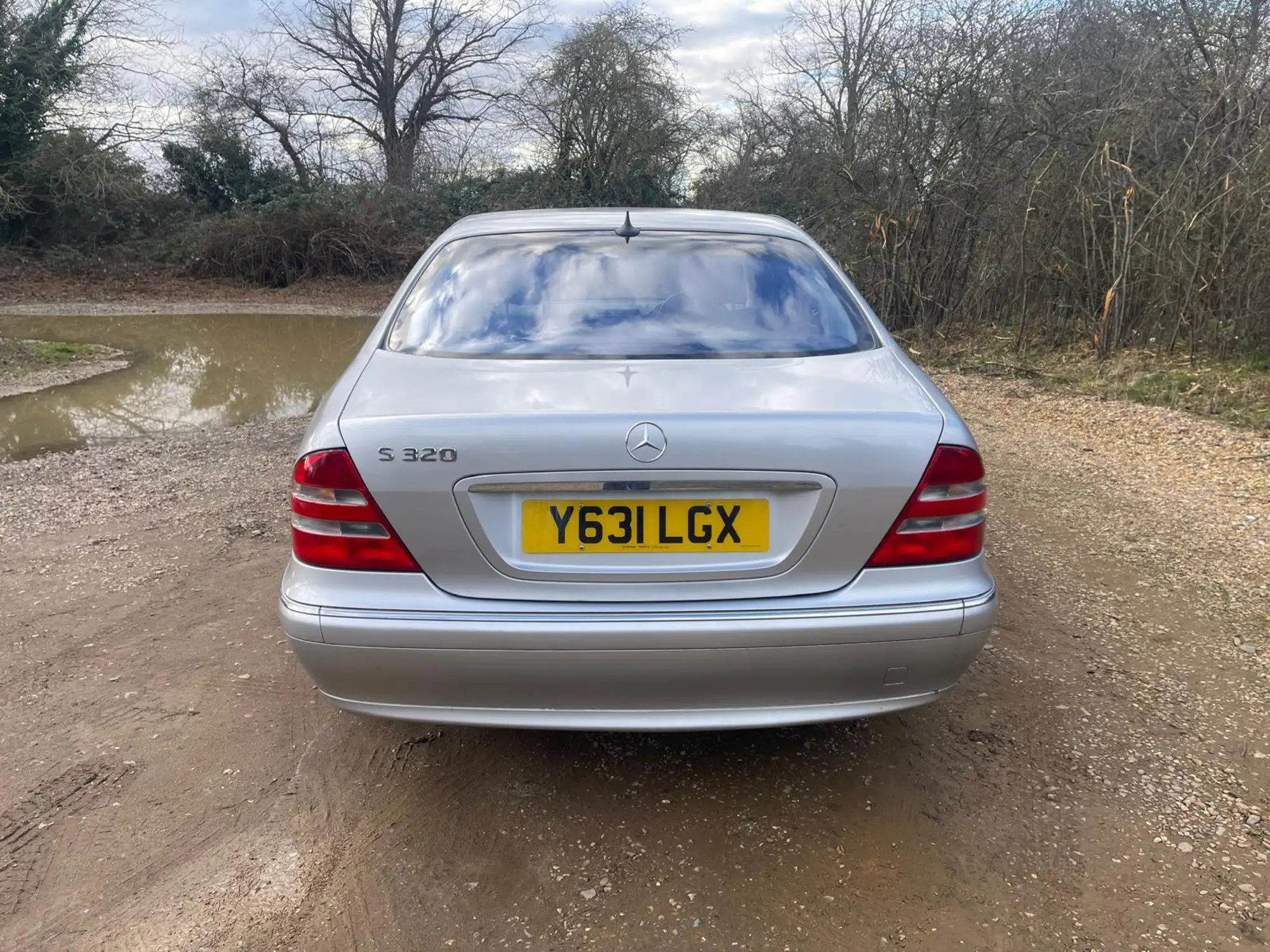 2001 Mercedes-Benz S320 (W220)-Sold