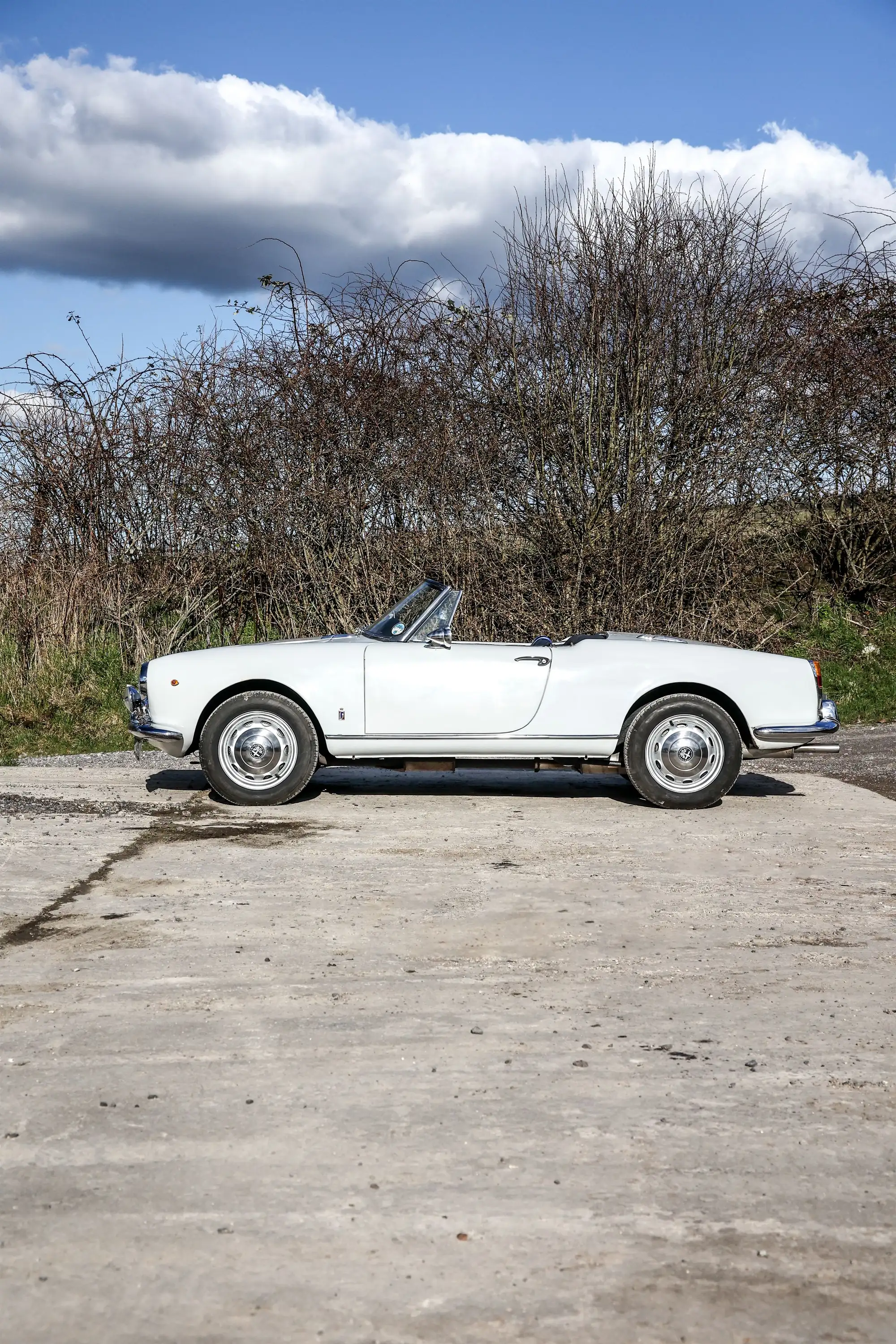 1963 Alfa Romeo Giulia Spider 1600 (Tipo 101.23)-Sold