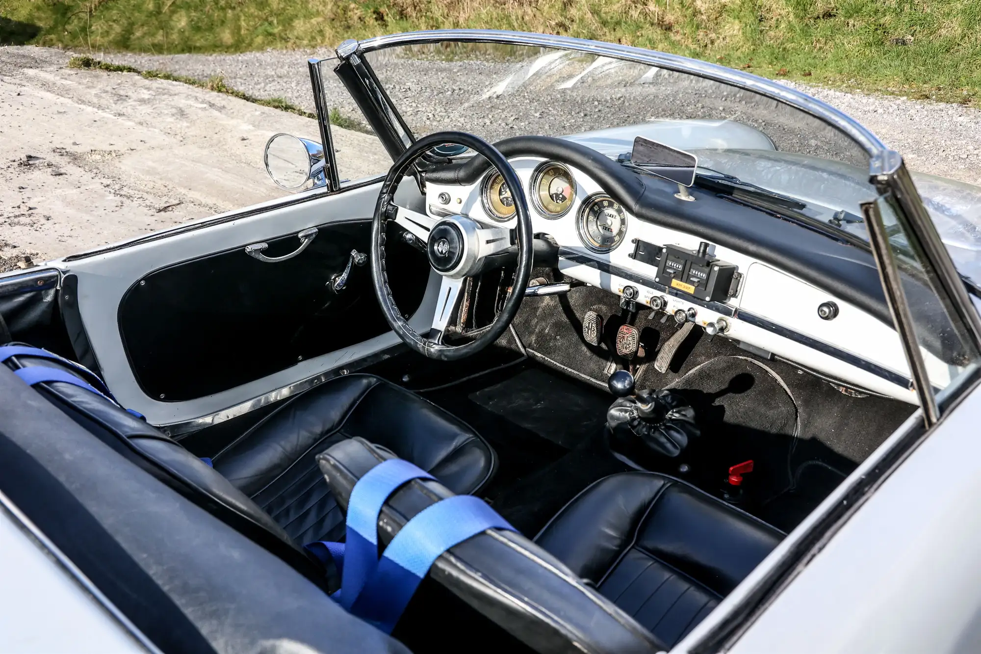 1963 Alfa Romeo Giulia Spider 1600 (Tipo 101.23)-Sold