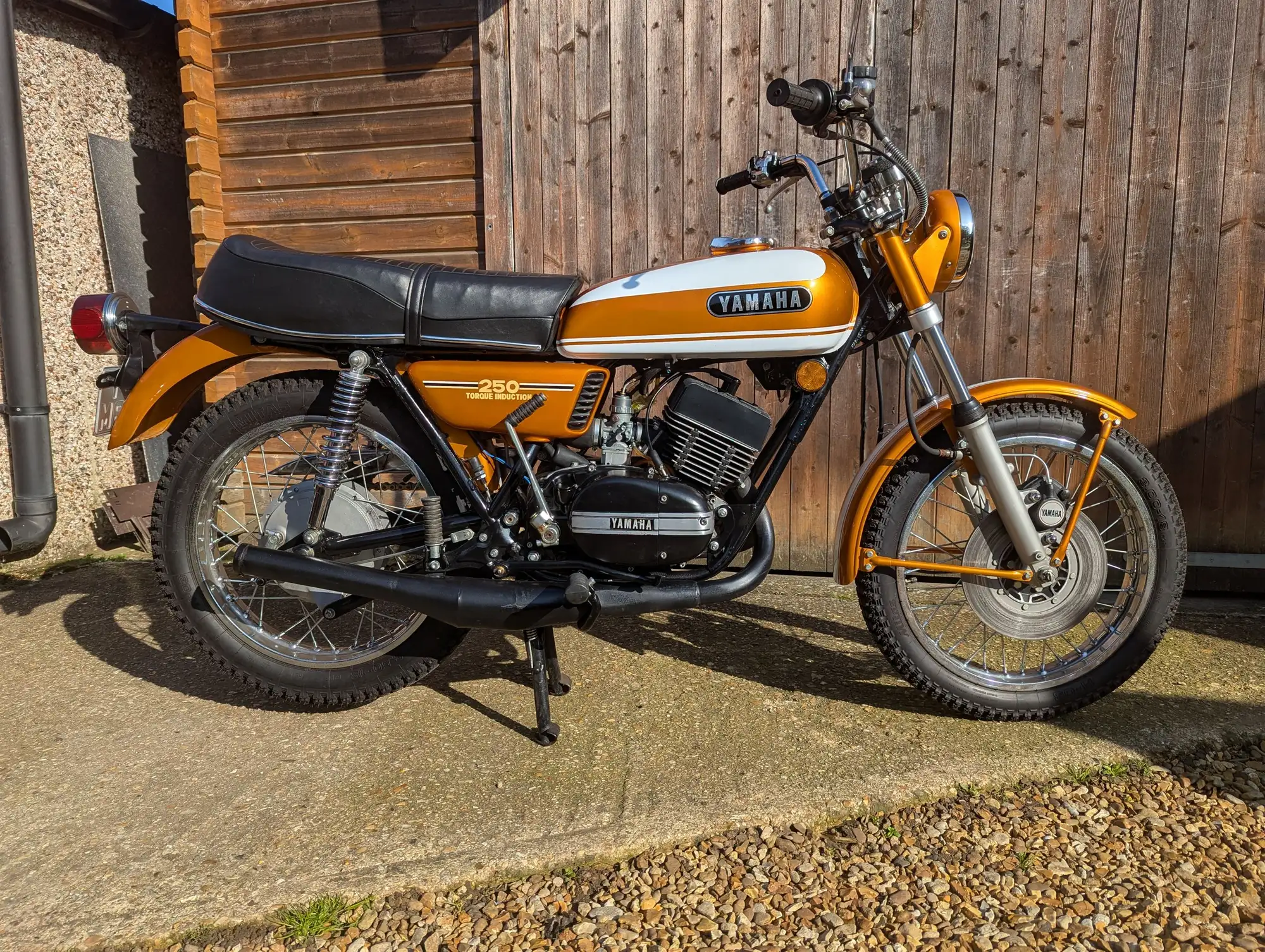 Iconic Auctioneers | 1973 Yamaha RD250 247cc-Sold