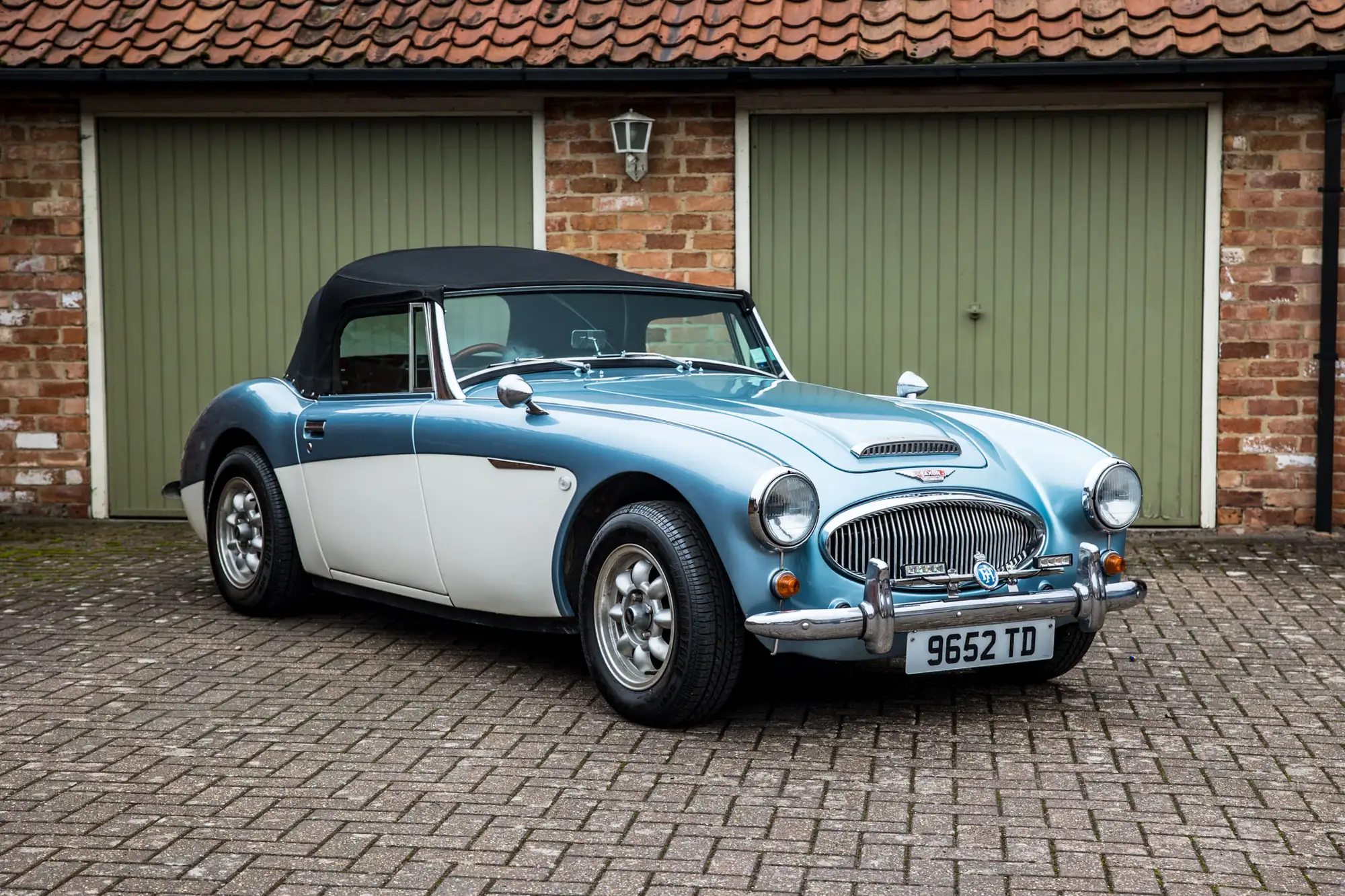 1990 Classic Roadsters Saxon 'Healey' 2.8 Convertible-Sold