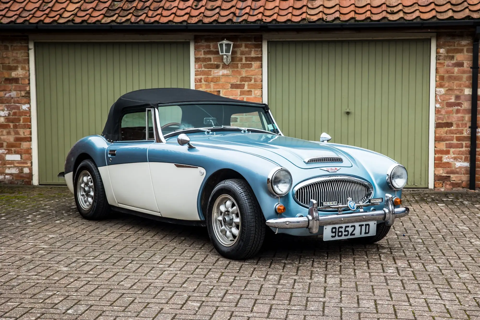 1990 Classic Roadsters Saxon 'Healey' 2.8 Convertible-Sold