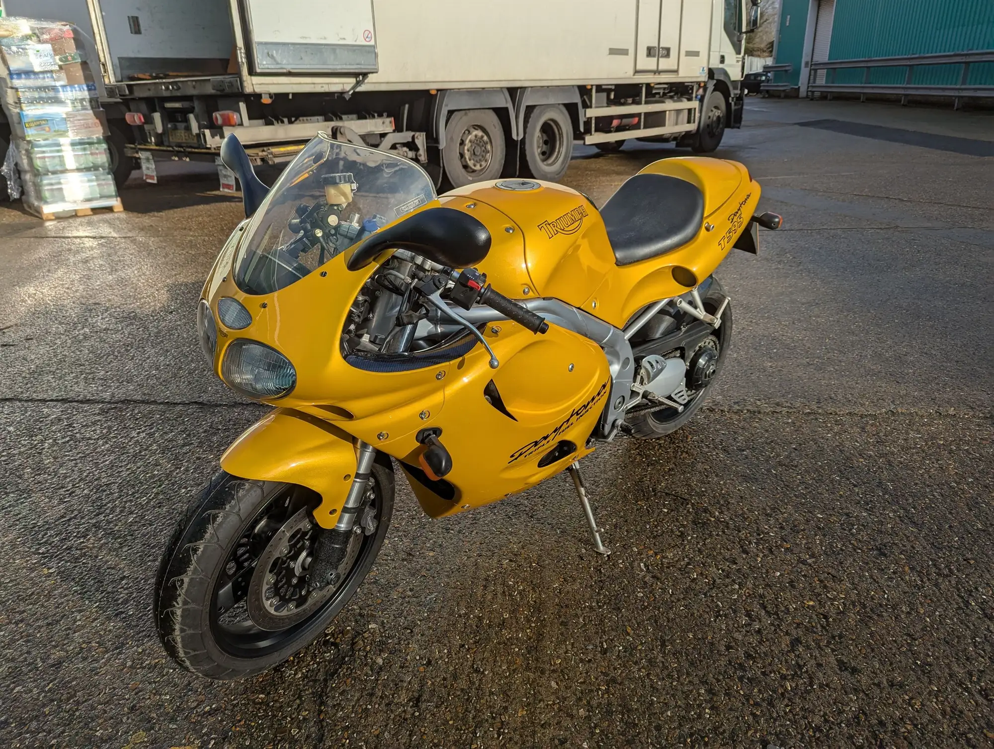 1997 Triumph T595 Daytona 955cc-Sold