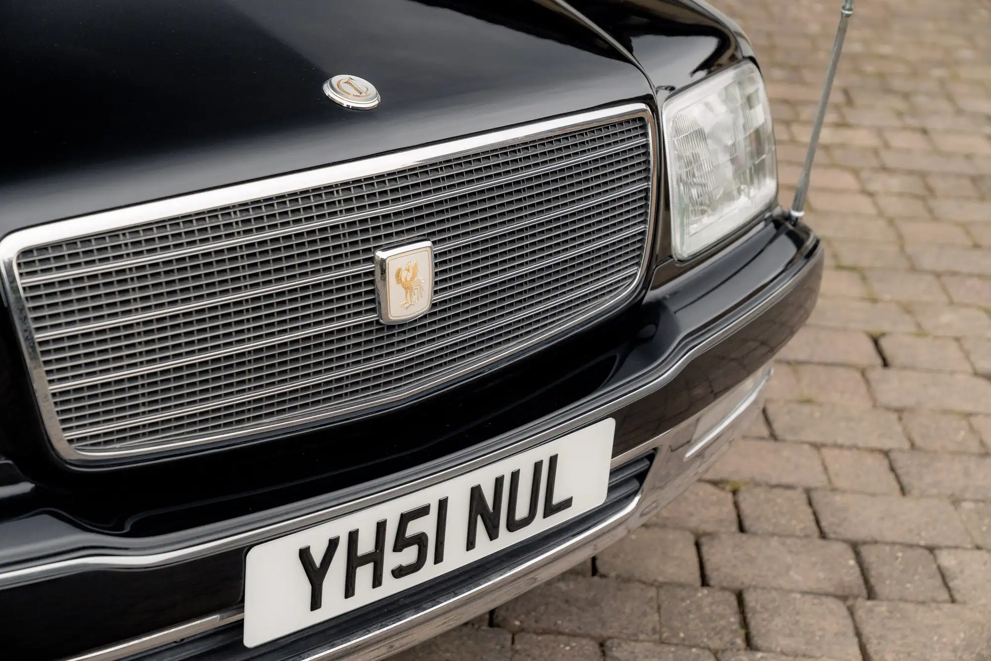 2001 Toyota Century V12-Sold