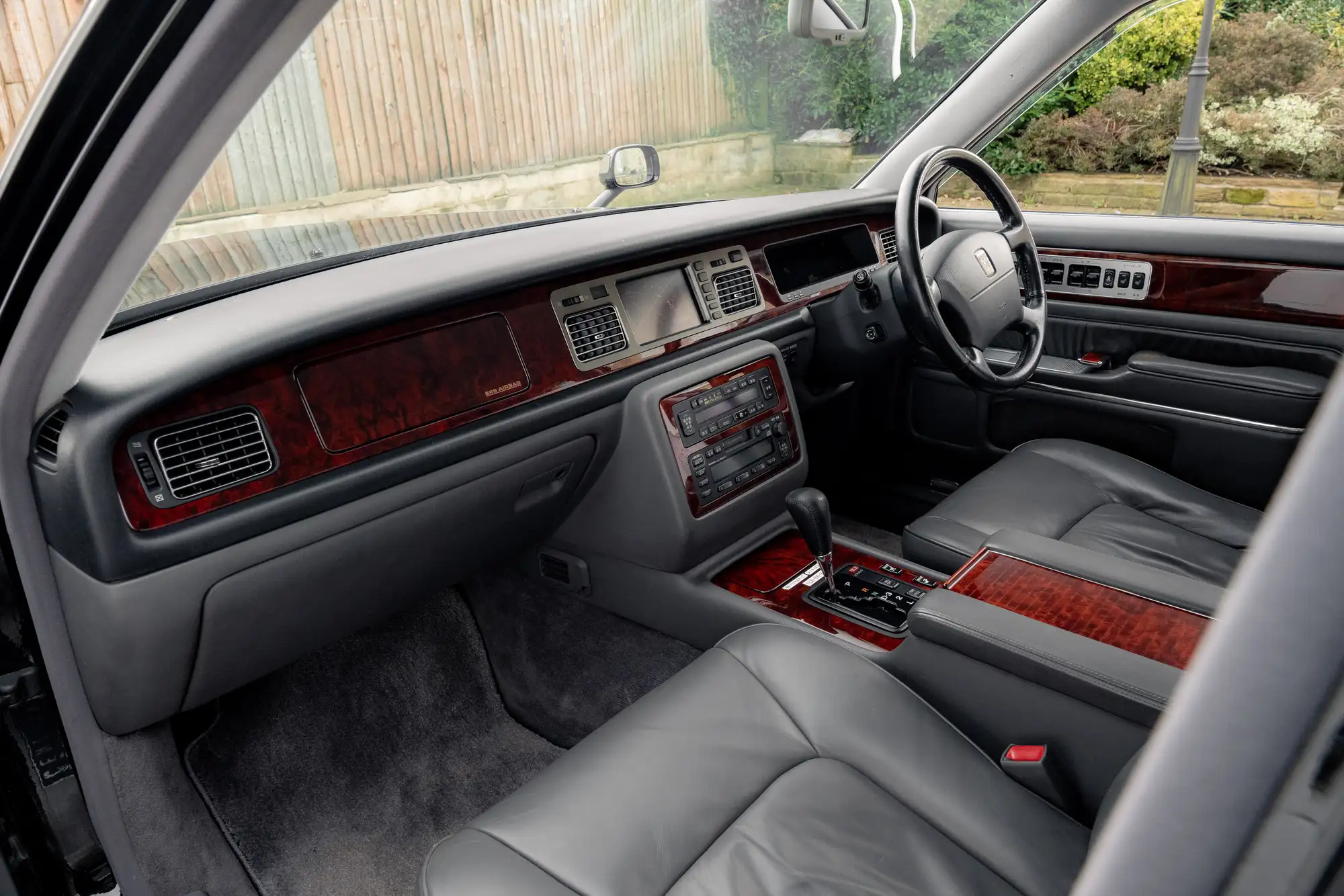 2001 Toyota Century V12-Sold