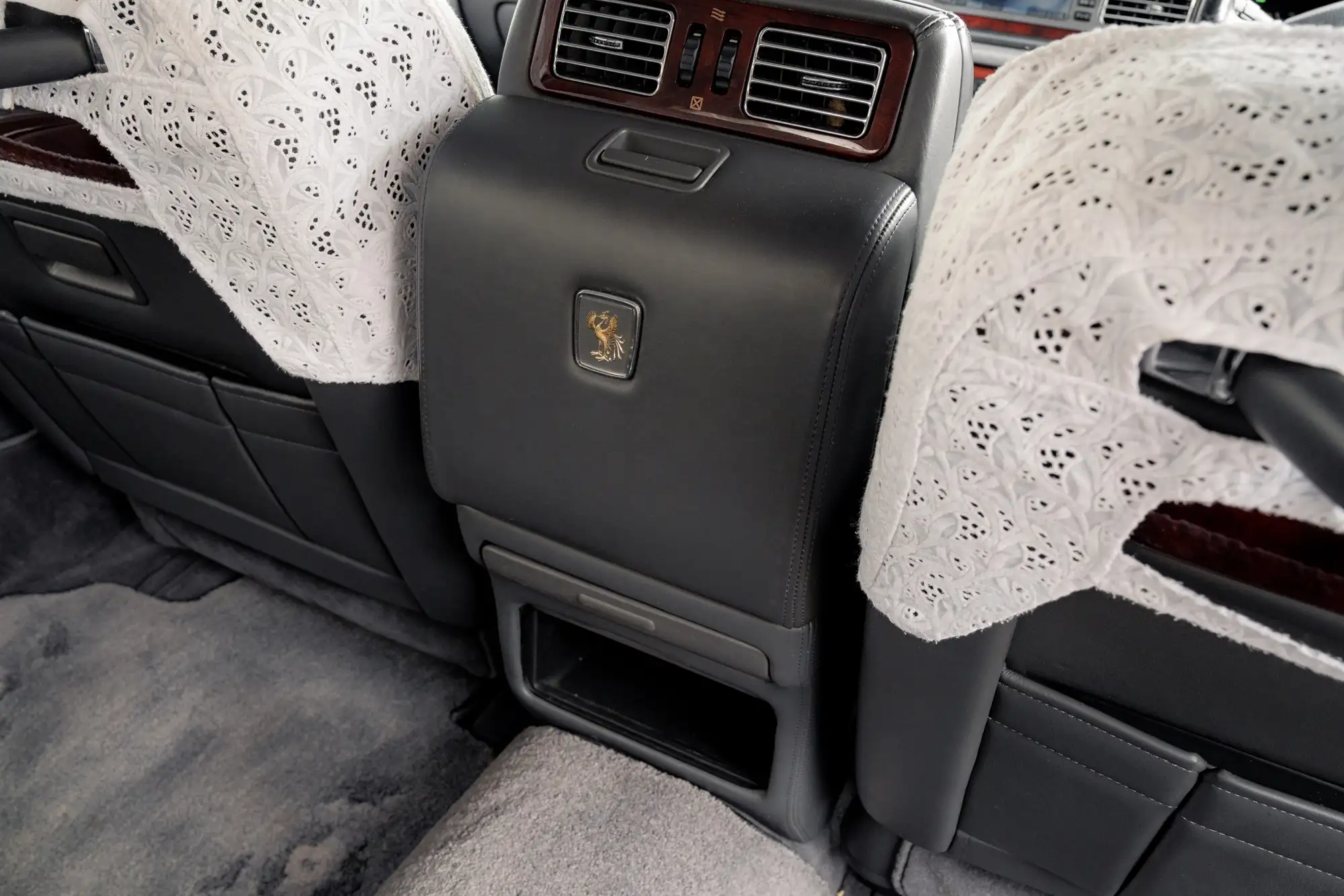 2001 Toyota Century V12-Sold