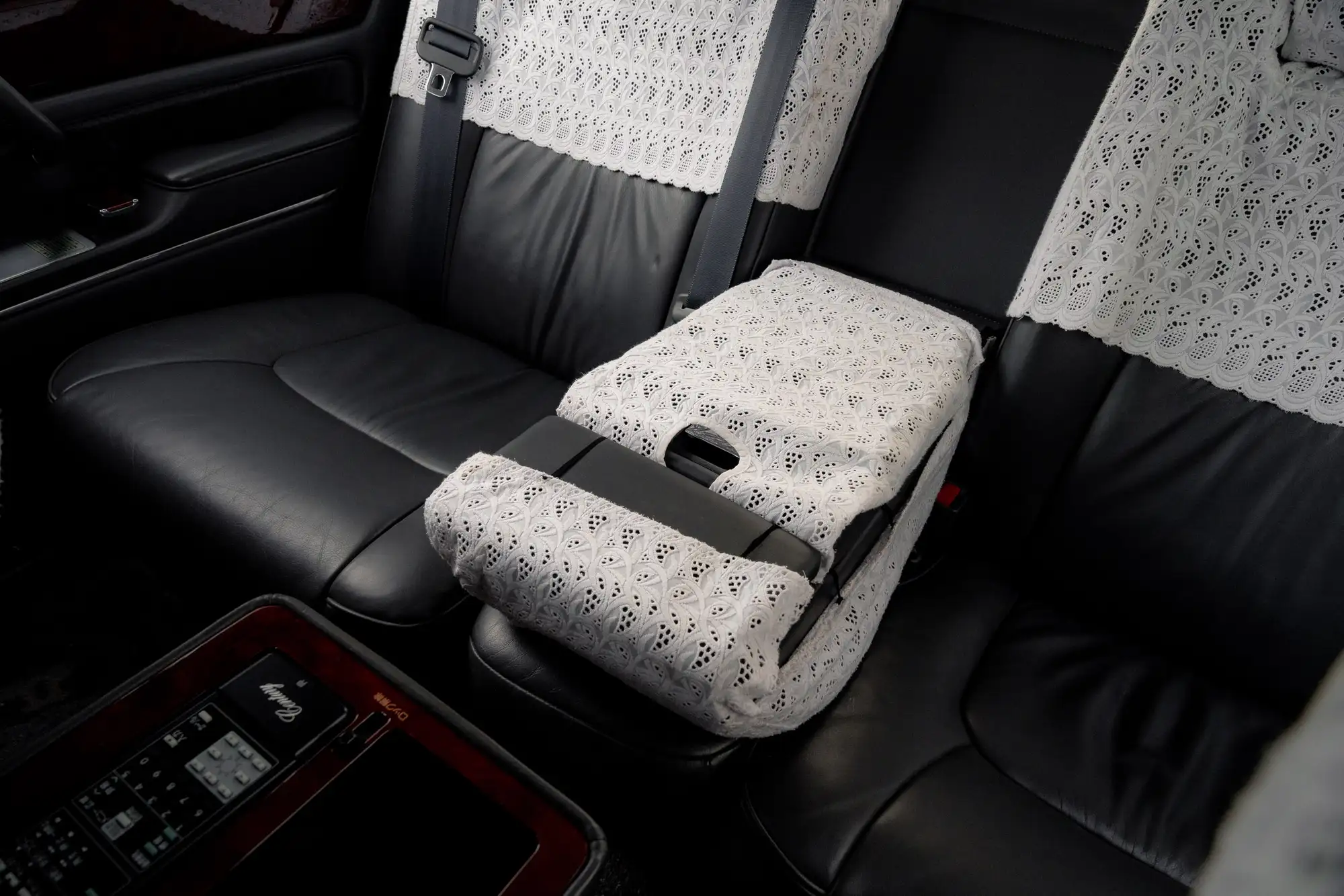 2001 Toyota Century V12-Sold