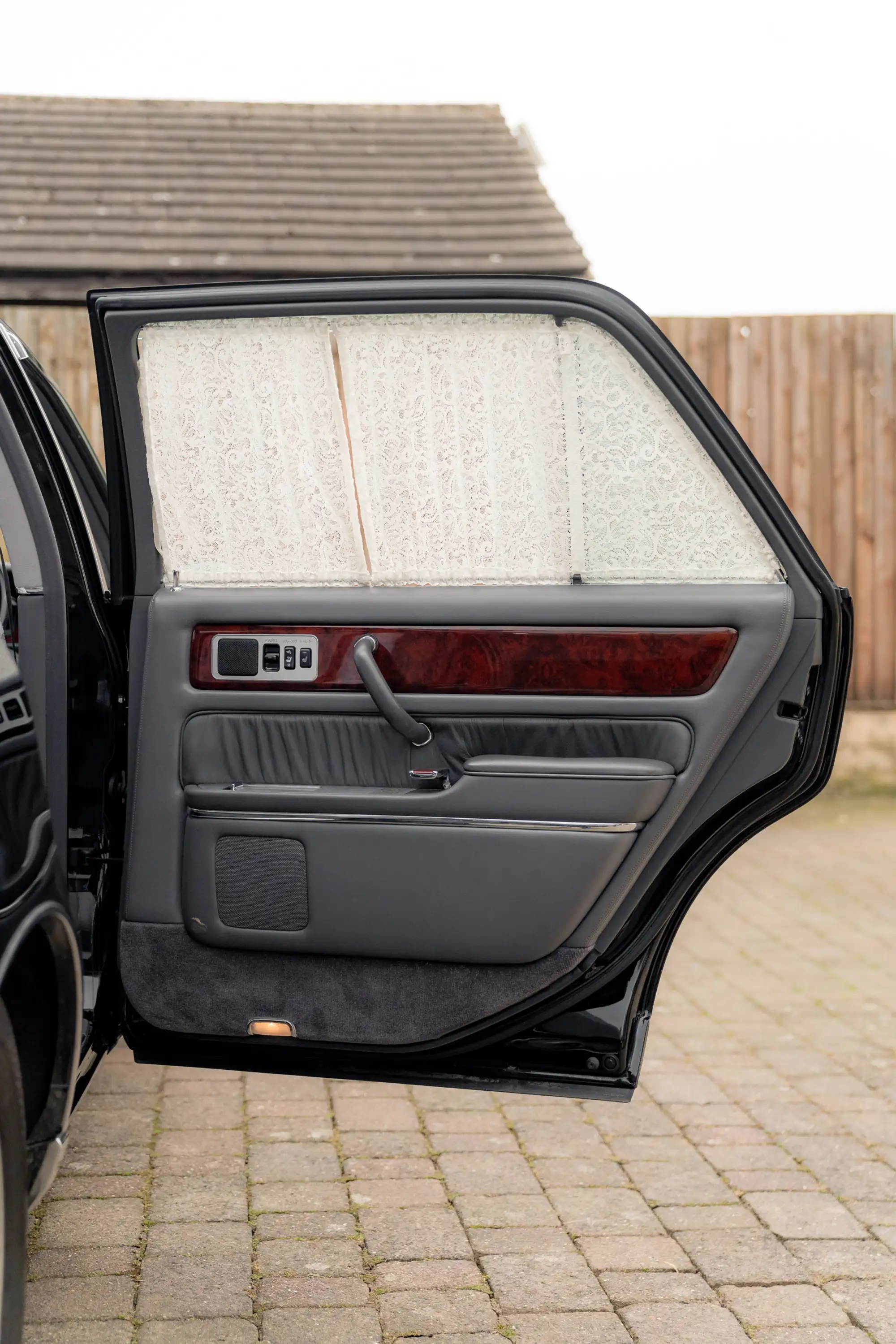 2001 Toyota Century V12-Sold