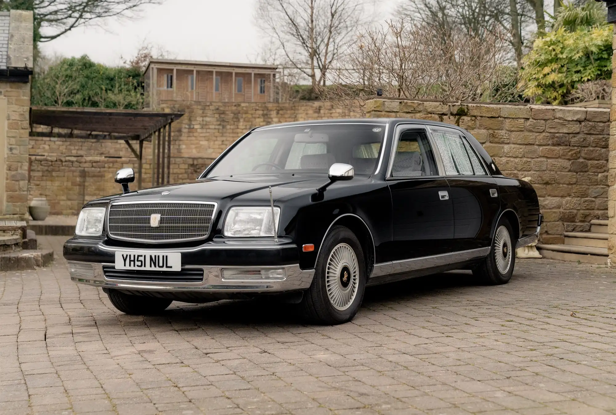 2001 Toyota Century V12-Sold