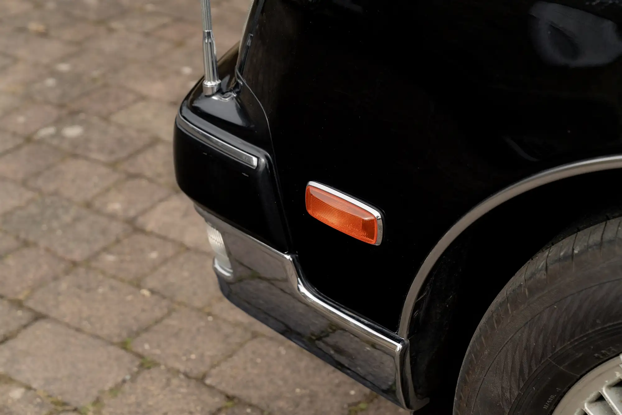 2001 Toyota Century V12-Sold