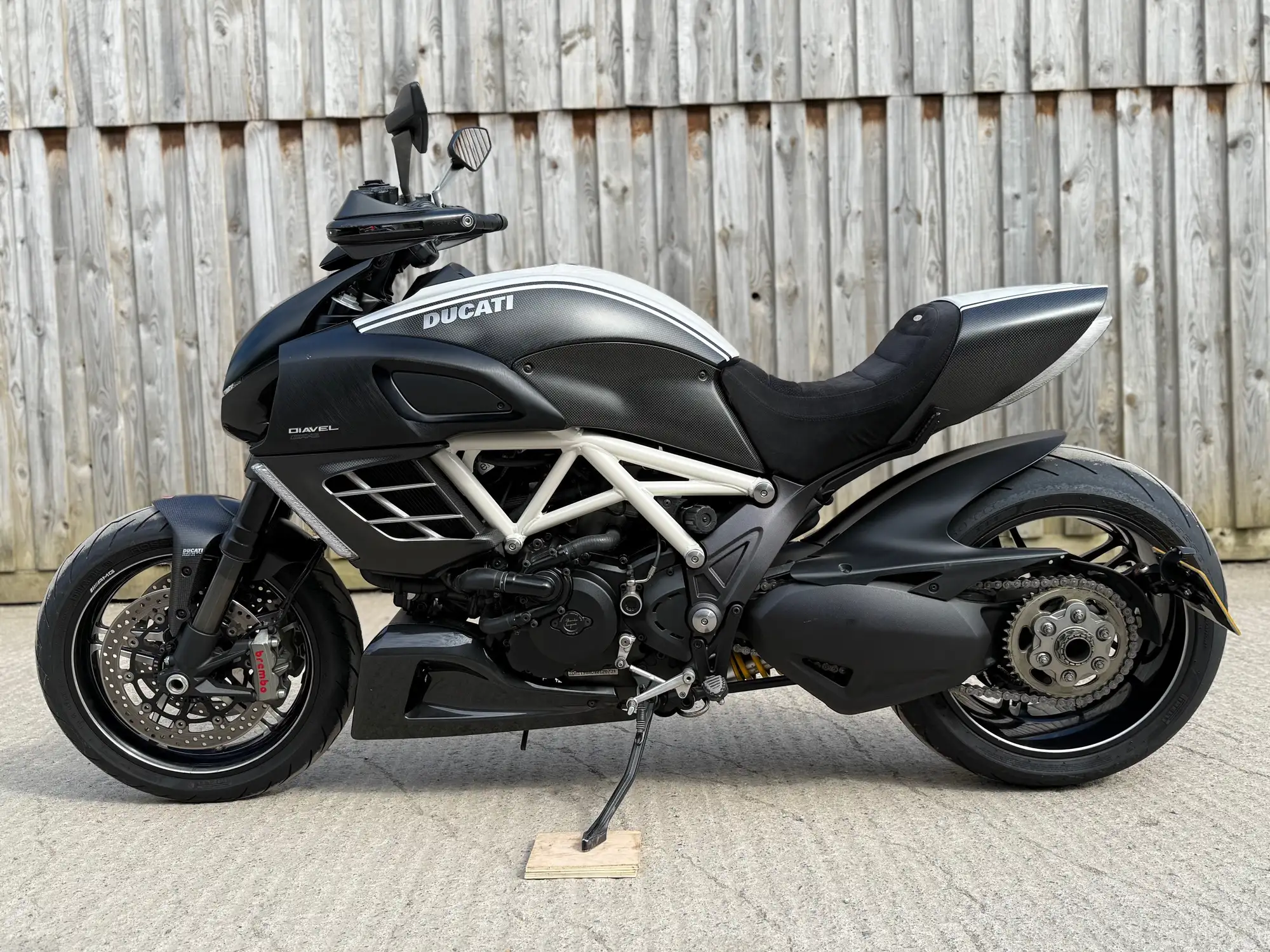 2012 Ducati Diavel Carbon AMG SE 1198cc-Sold
