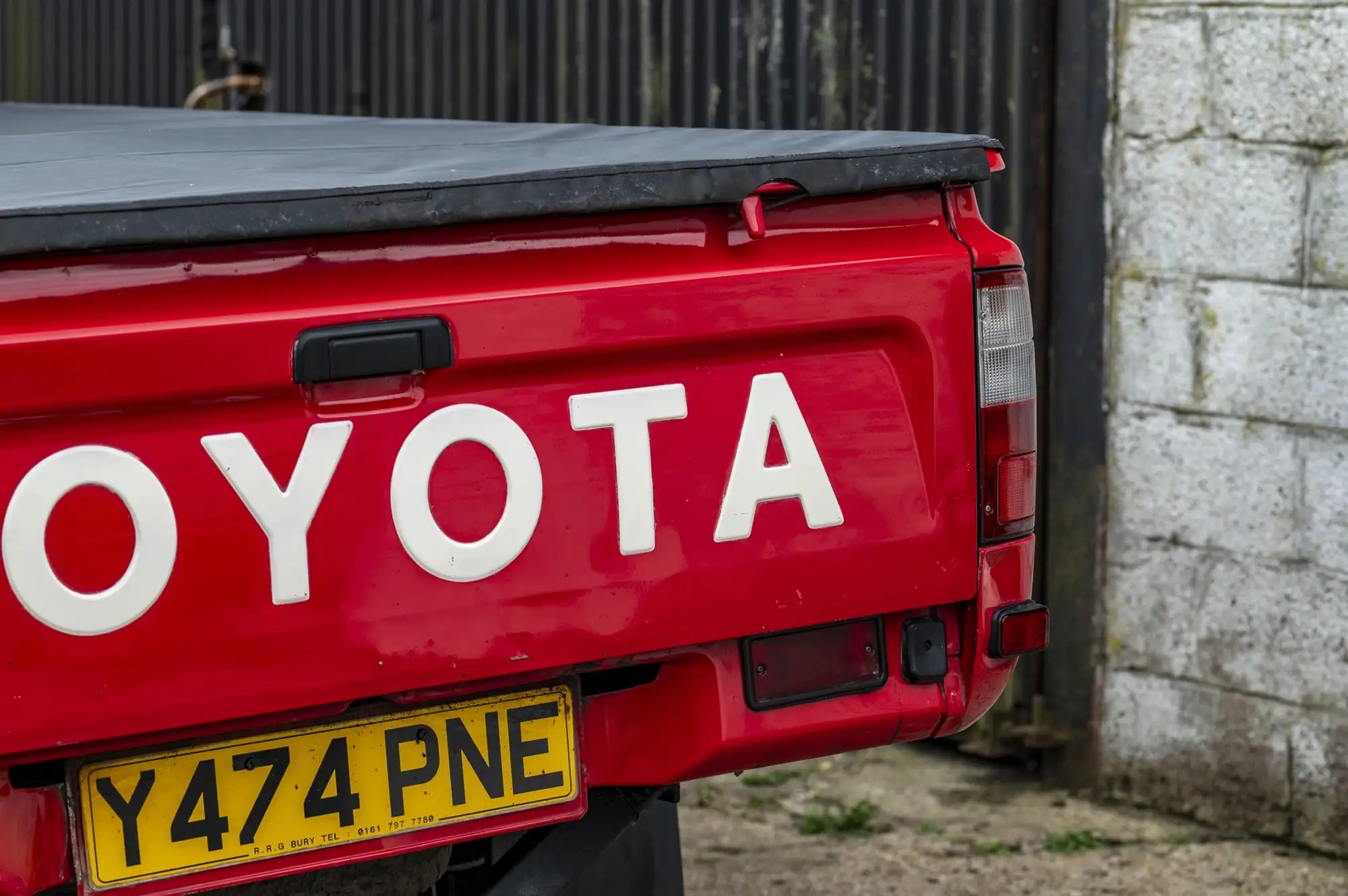 2001 Toyota Hilux Single Cab-Sold