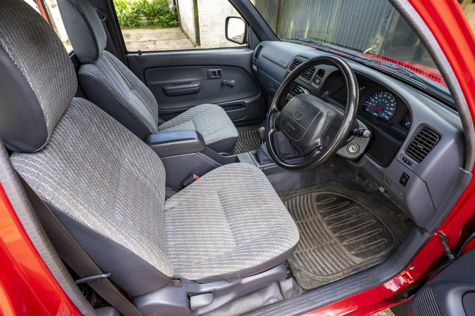 2001 Toyota Hilux Single Cab-Sold