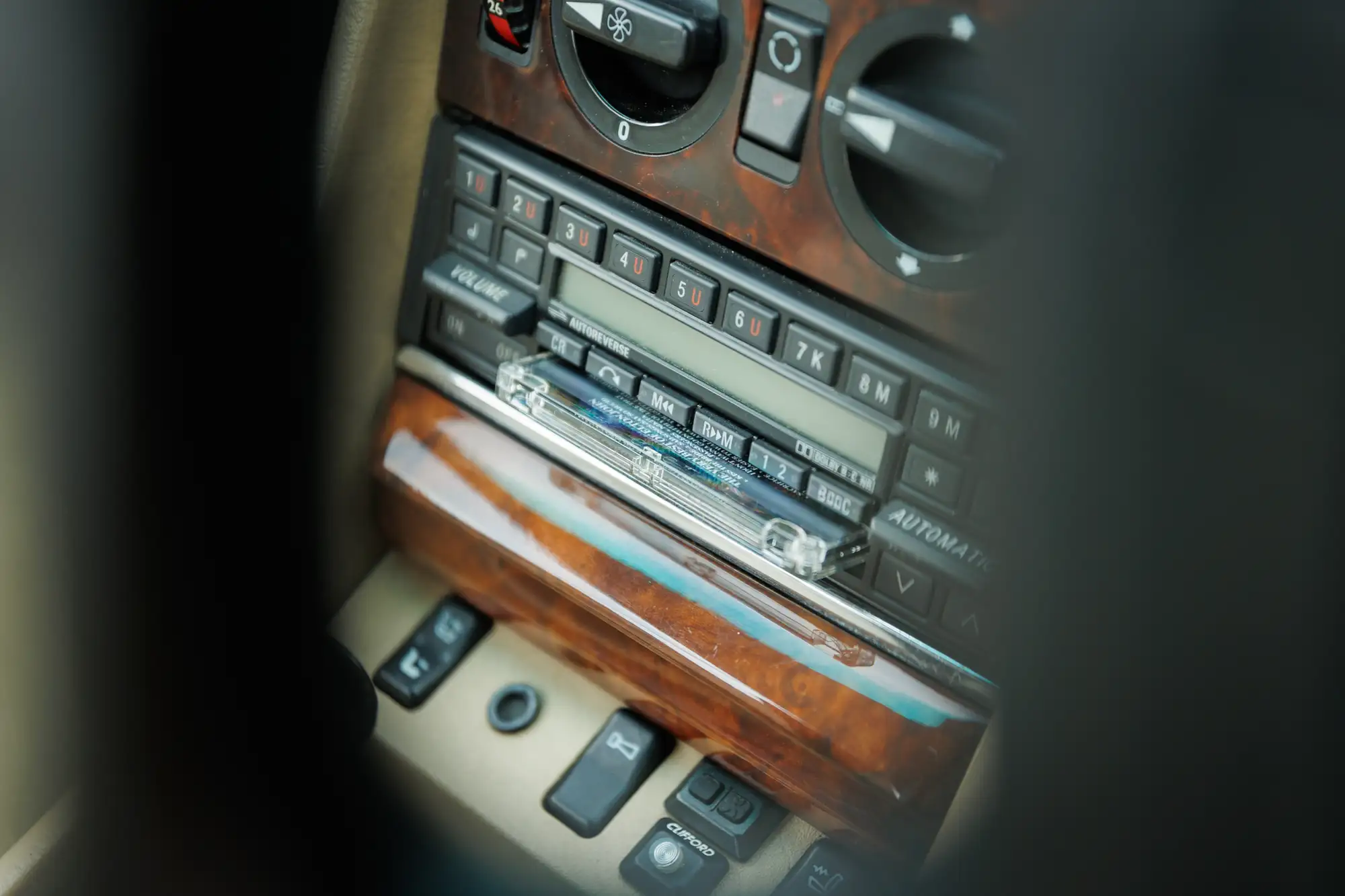 1991 Mercedes-Benz 560 SEC (C126)-Sold