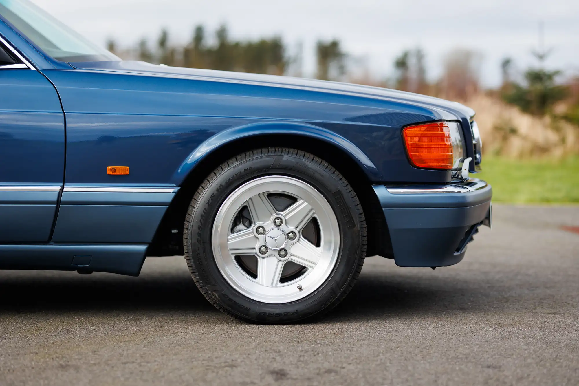 1991 Mercedes-Benz 560 SEC (C126)-Sold