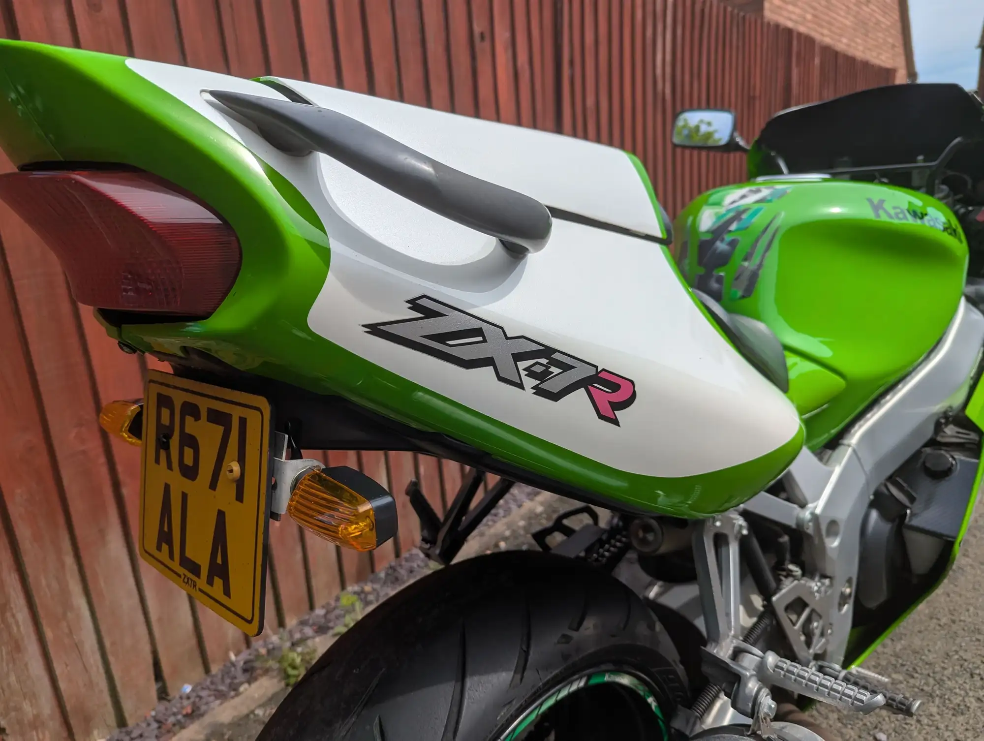1998 Kawasaki ZX-7R 748cc*-Sold