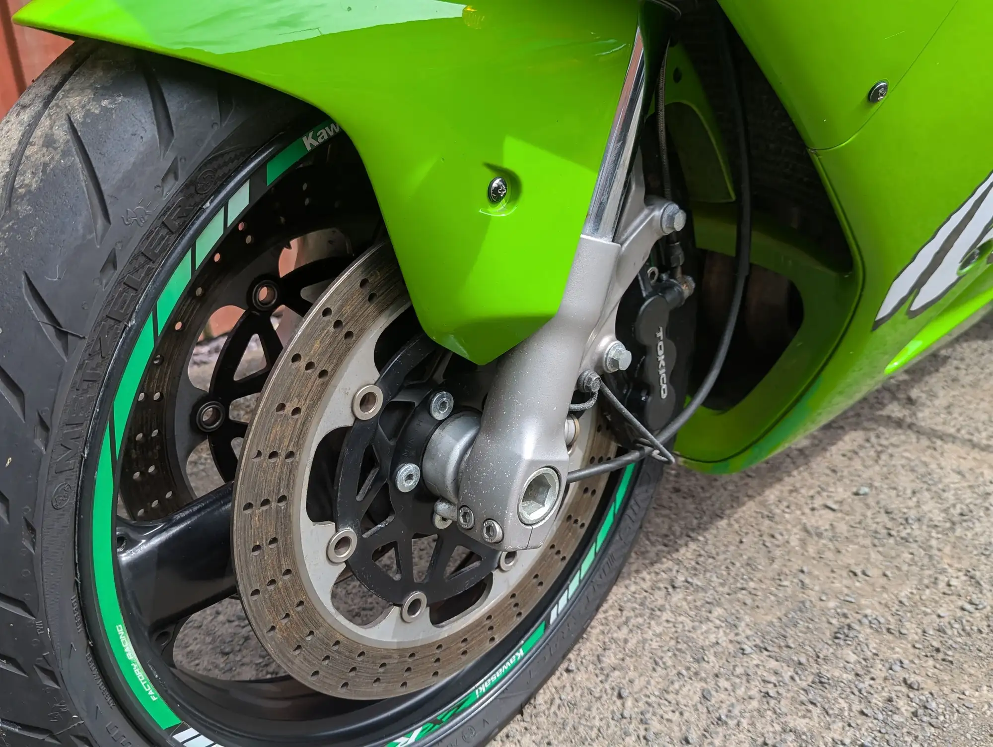 1998 Kawasaki ZX-7R 748cc*-Sold
