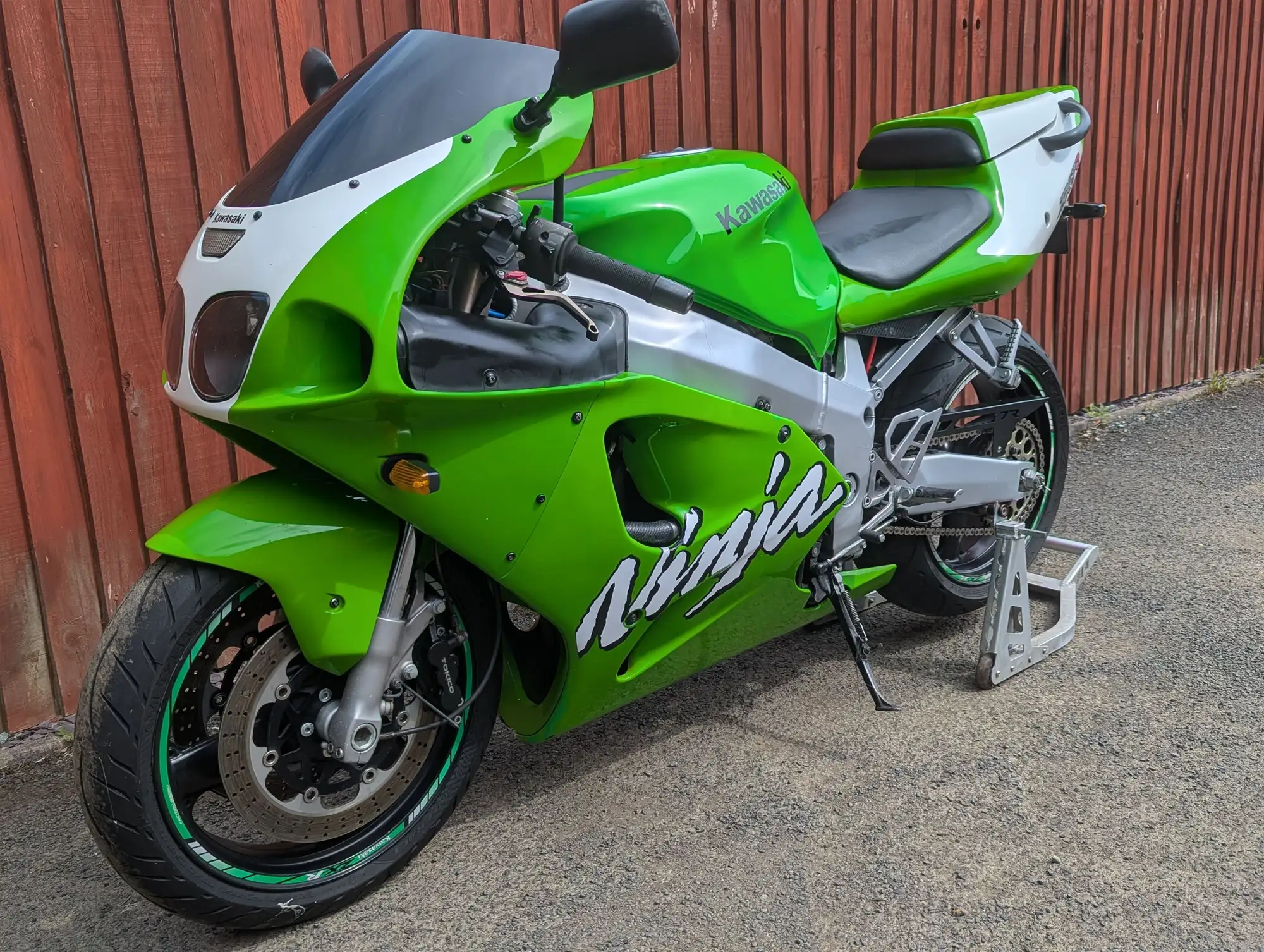 1998 Kawasaki ZX-7R 748cc*-Sold