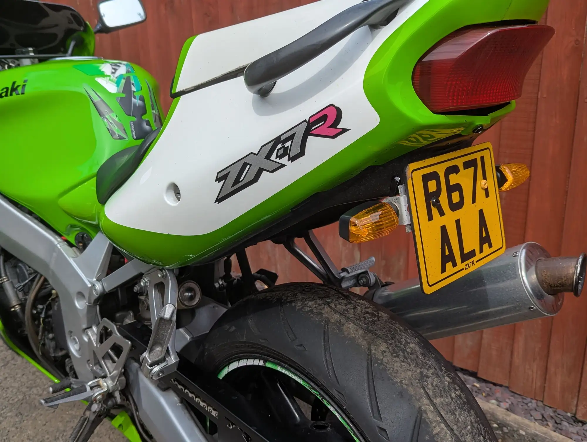 1998 Kawasaki ZX-7R 748cc*-Sold